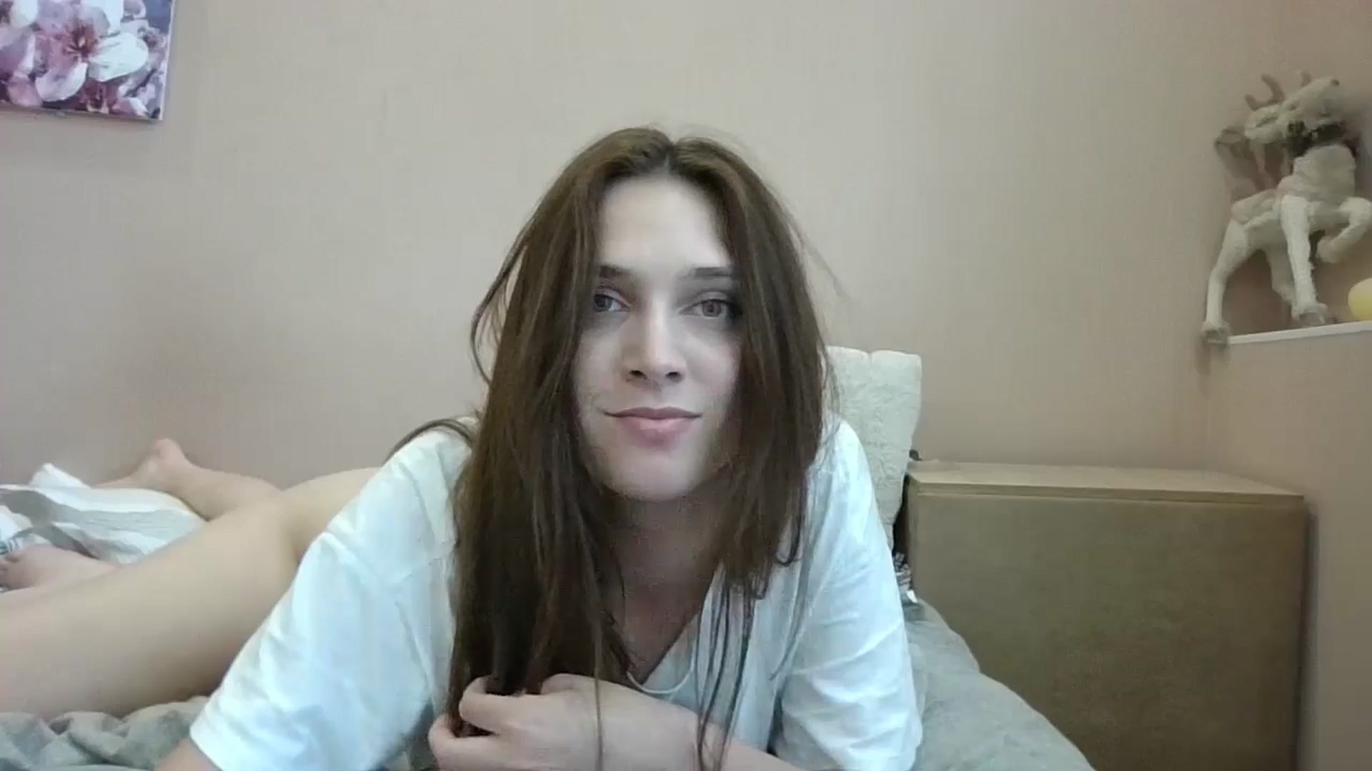 Gallery image thumbnail from HaleyReed's myfreecams stream on, 06/13/2024, 13:13 image 9 of 20