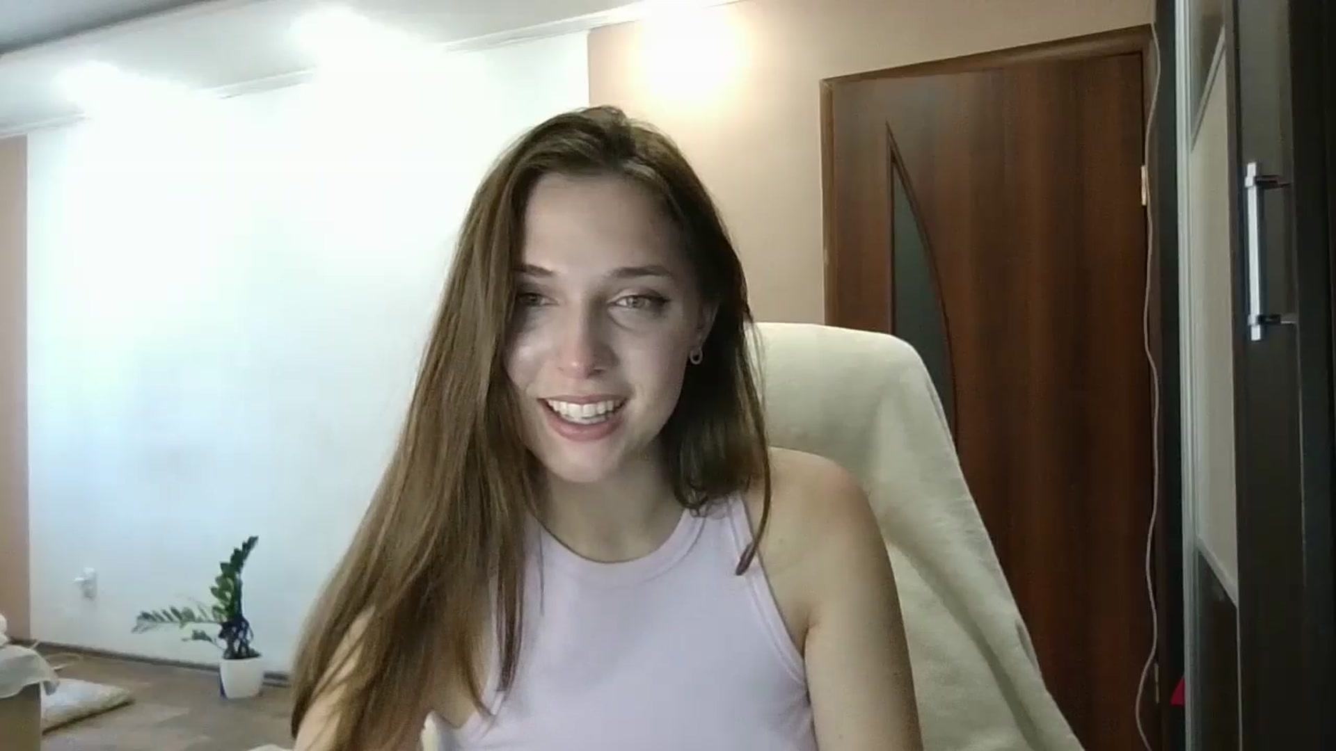 Gallery image thumbnail from HaleyReed's myfreecams stream on, 06/13/2024, 15:08 image 7 of 20