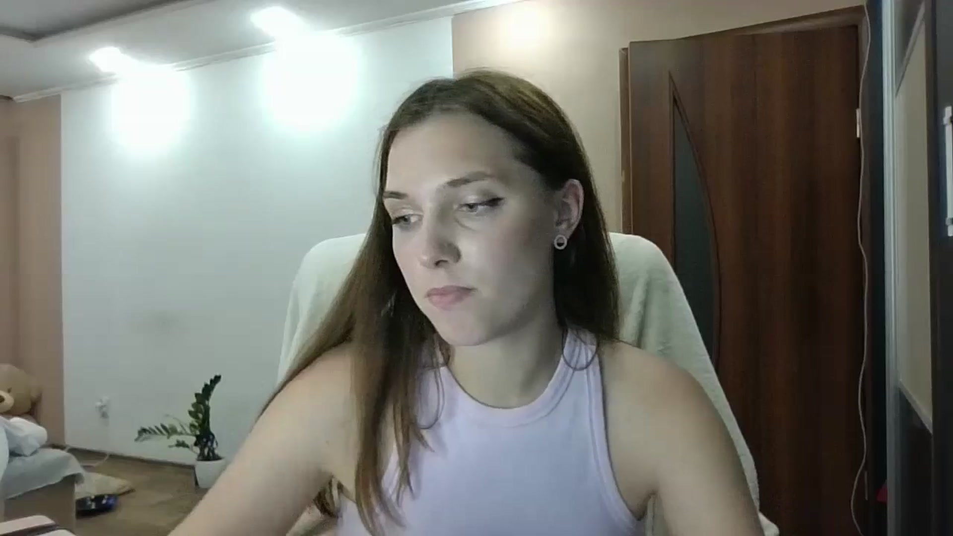 Gallery image thumbnail from HaleyReed's myfreecams stream on, 06/13/2024, 18:05 image 13 of 20