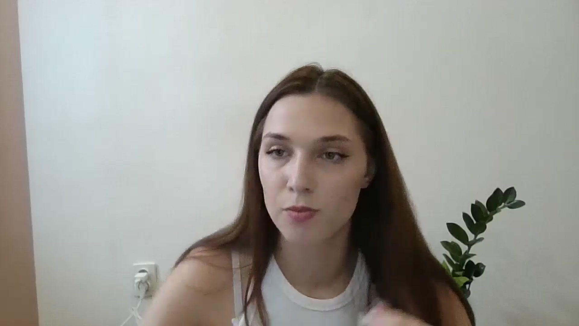 Gallery image thumbnail from HaleyReed's myfreecams stream on, 06/14/2024, 11:02 image 4 of 20