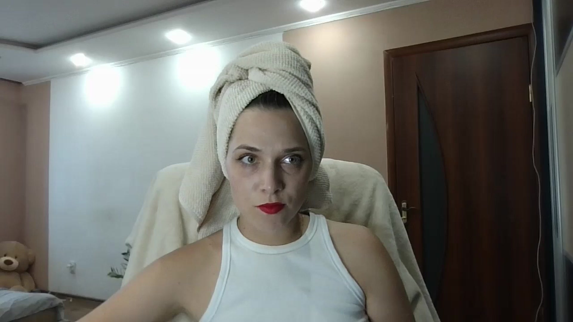 Gallery image thumbnail from HaleyReed's myfreecams stream on, 06/14/2024, 15:39 image 11 of 20