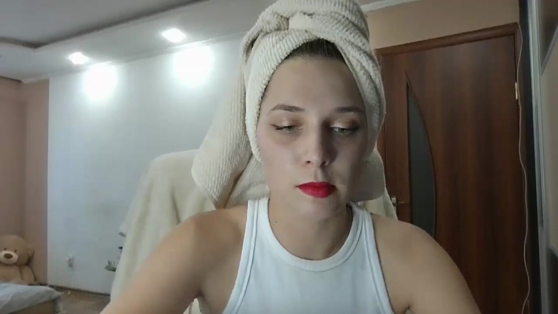 Gallery image thumbnail from HaleyReed's myfreecams stream on, 06/14/2024, 15:39 image 2 of 20
