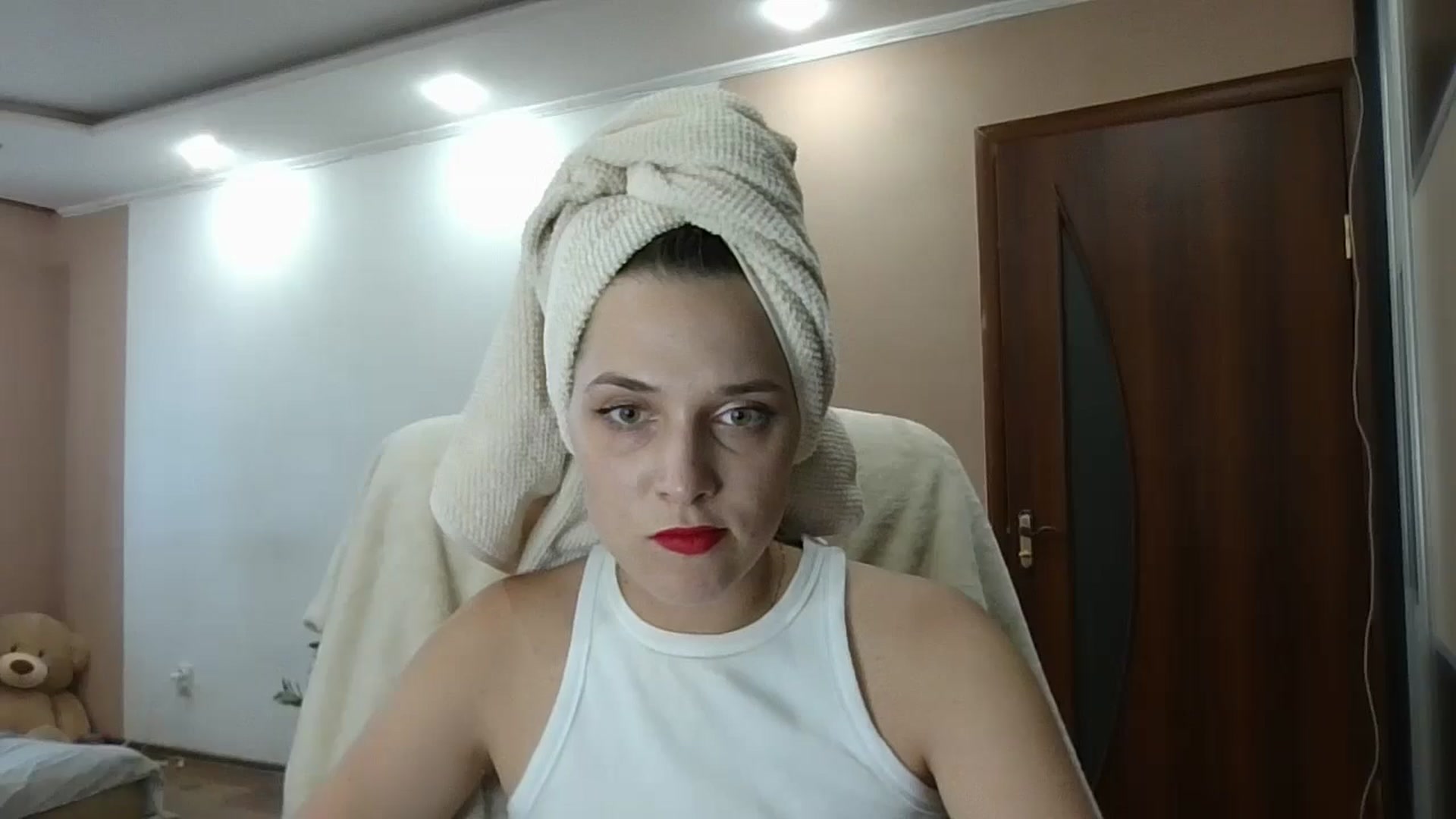 Gallery image thumbnail from HaleyReed's myfreecams stream on, 06/14/2024, 15:39 image 14 of 20