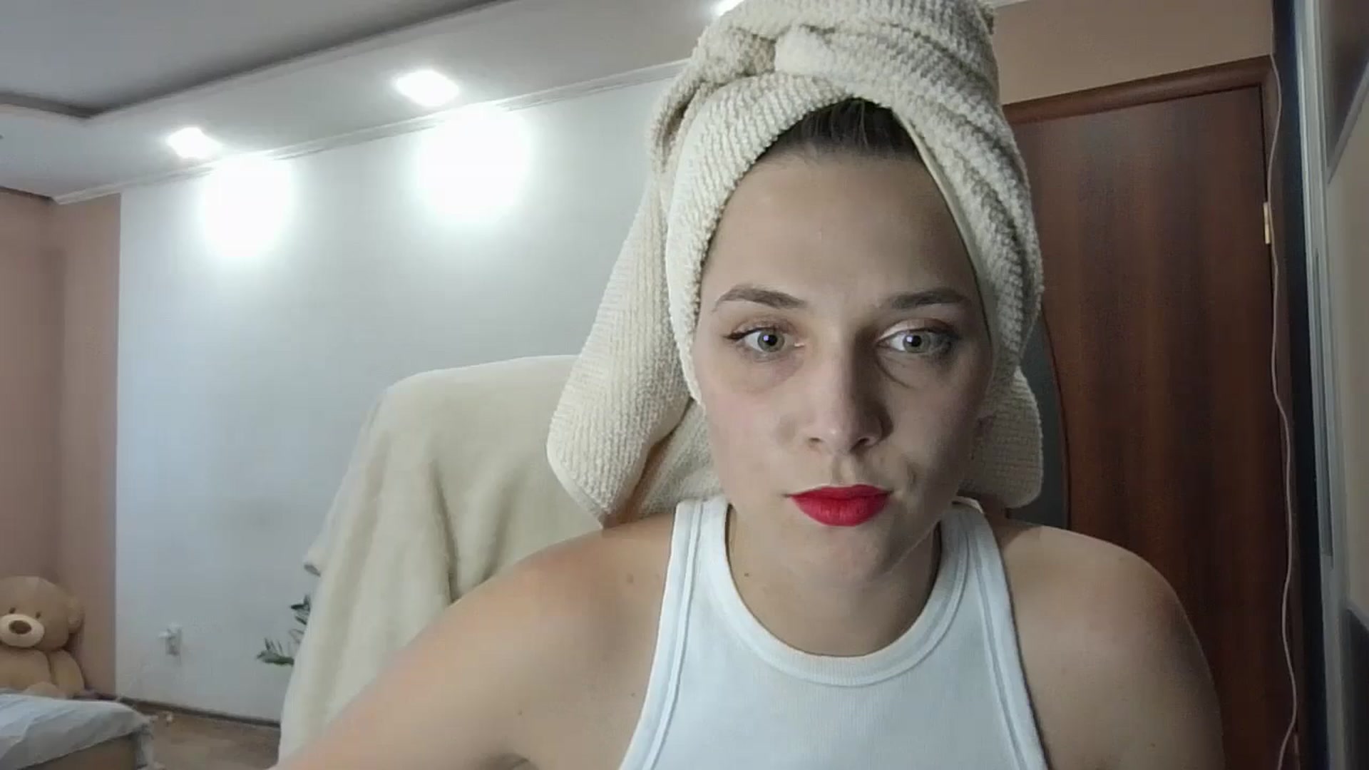 Gallery image thumbnail from HaleyReed's myfreecams stream on, 06/14/2024, 15:39 image 4 of 20
