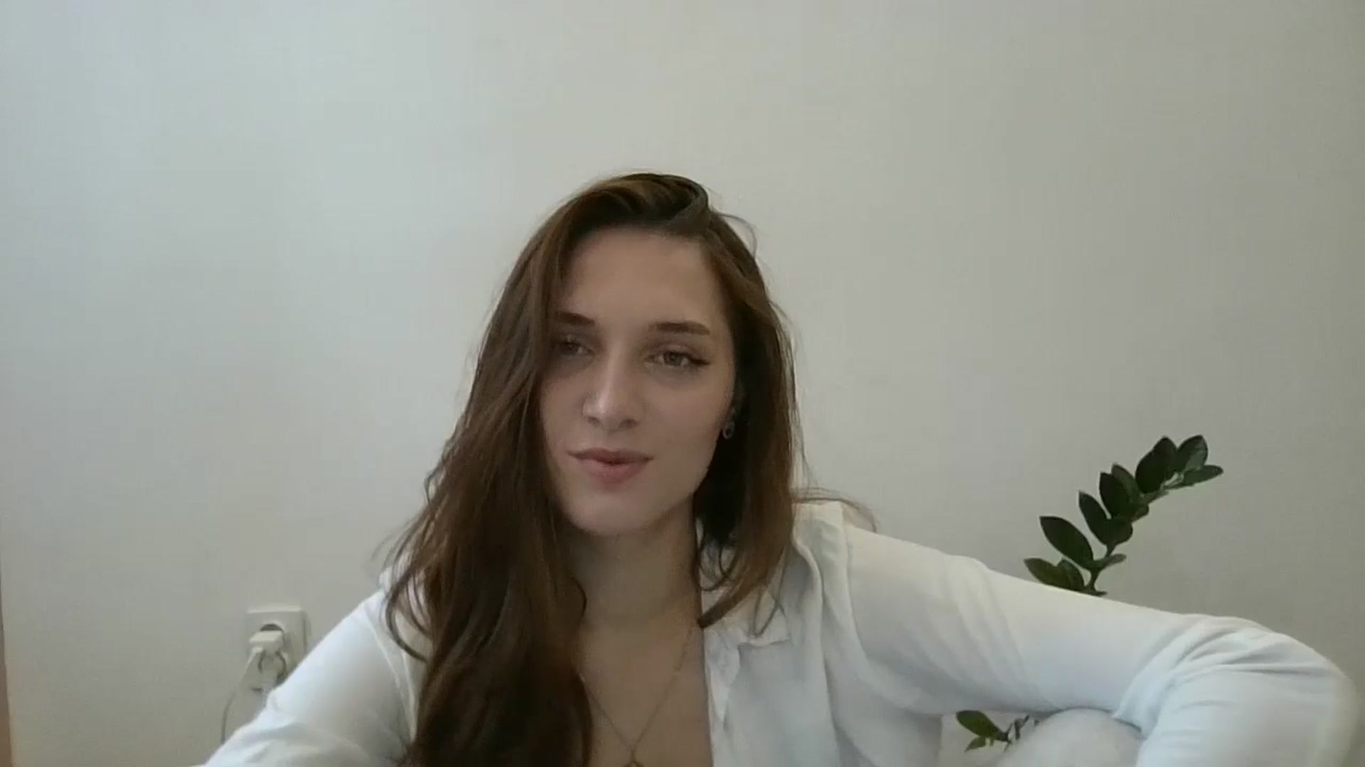 Gallery image thumbnail from HaleyReed's myfreecams stream on, 06/16/2024, 09:56 image 16 of 20