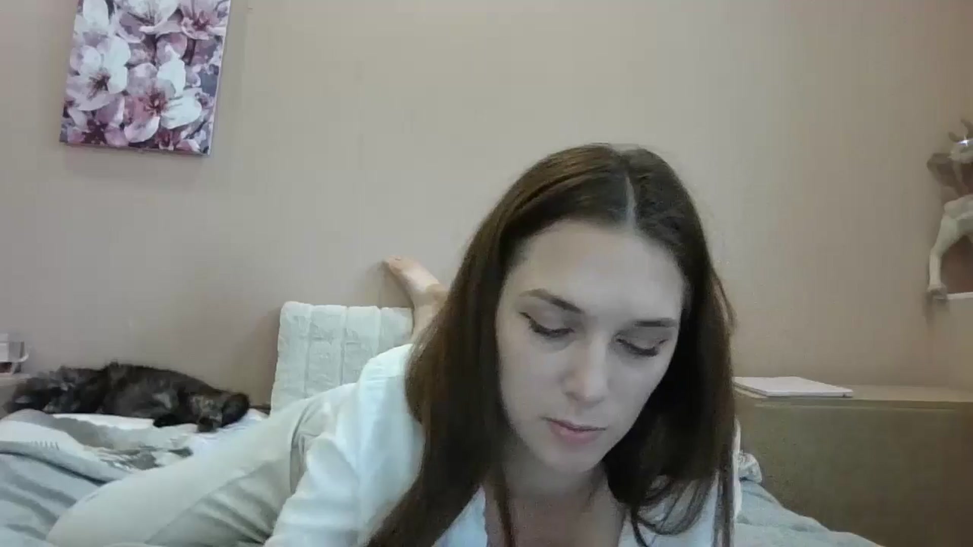 Gallery image thumbnail from HaleyReed's myfreecams stream on, 06/16/2024, 11:22 image 9 of 20