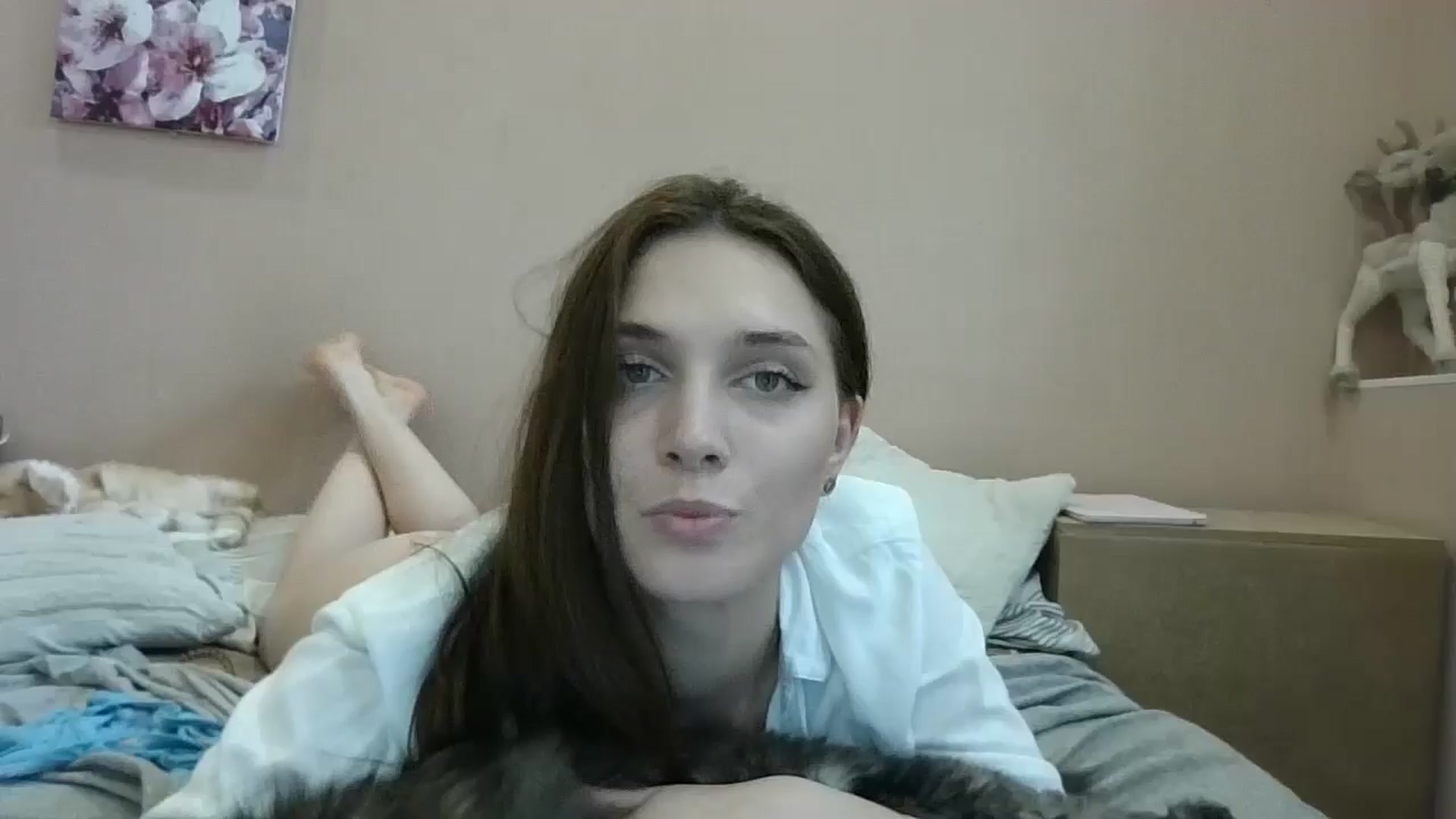 Gallery image thumbnail from HaleyReed's myfreecams stream on, 06/16/2024, 13:05 image 1 of 20