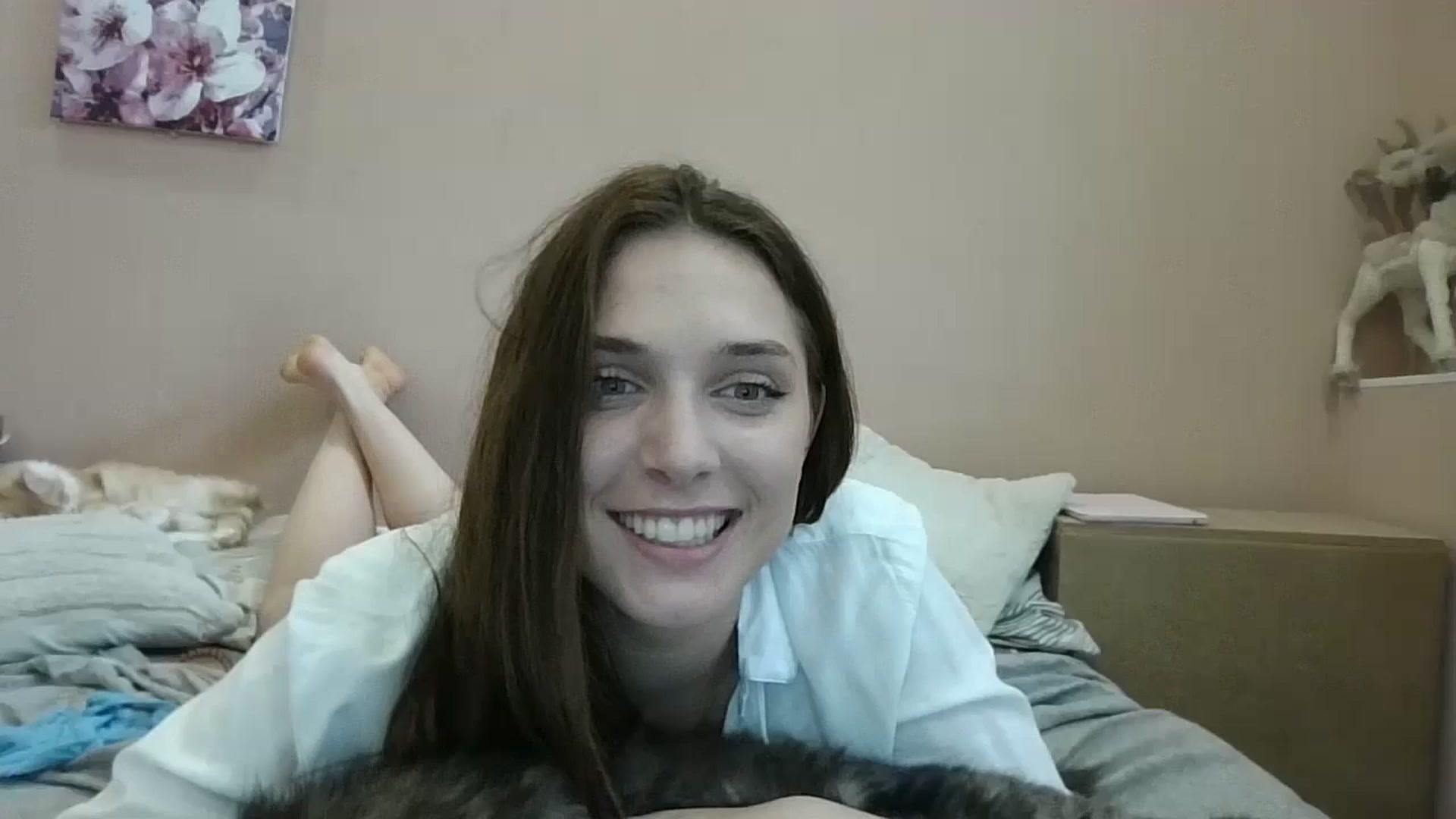 Gallery image thumbnail from HaleyReed's myfreecams stream on, 06/16/2024, 13:05 image 2 of 20