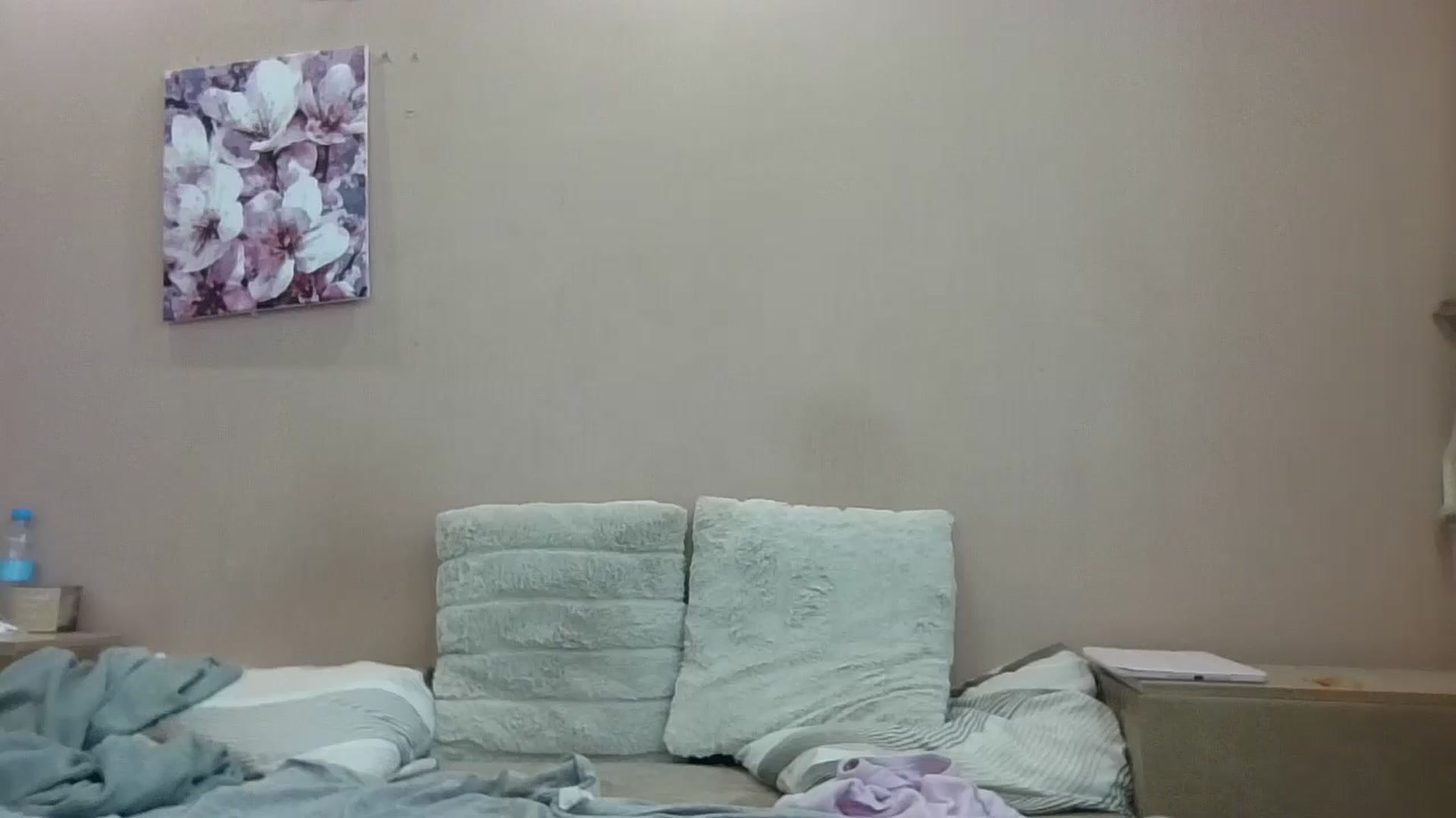 Gallery image thumbnail from HaleyReed's myfreecams stream on, 06/17/2024, 13:59 image 6 of 20