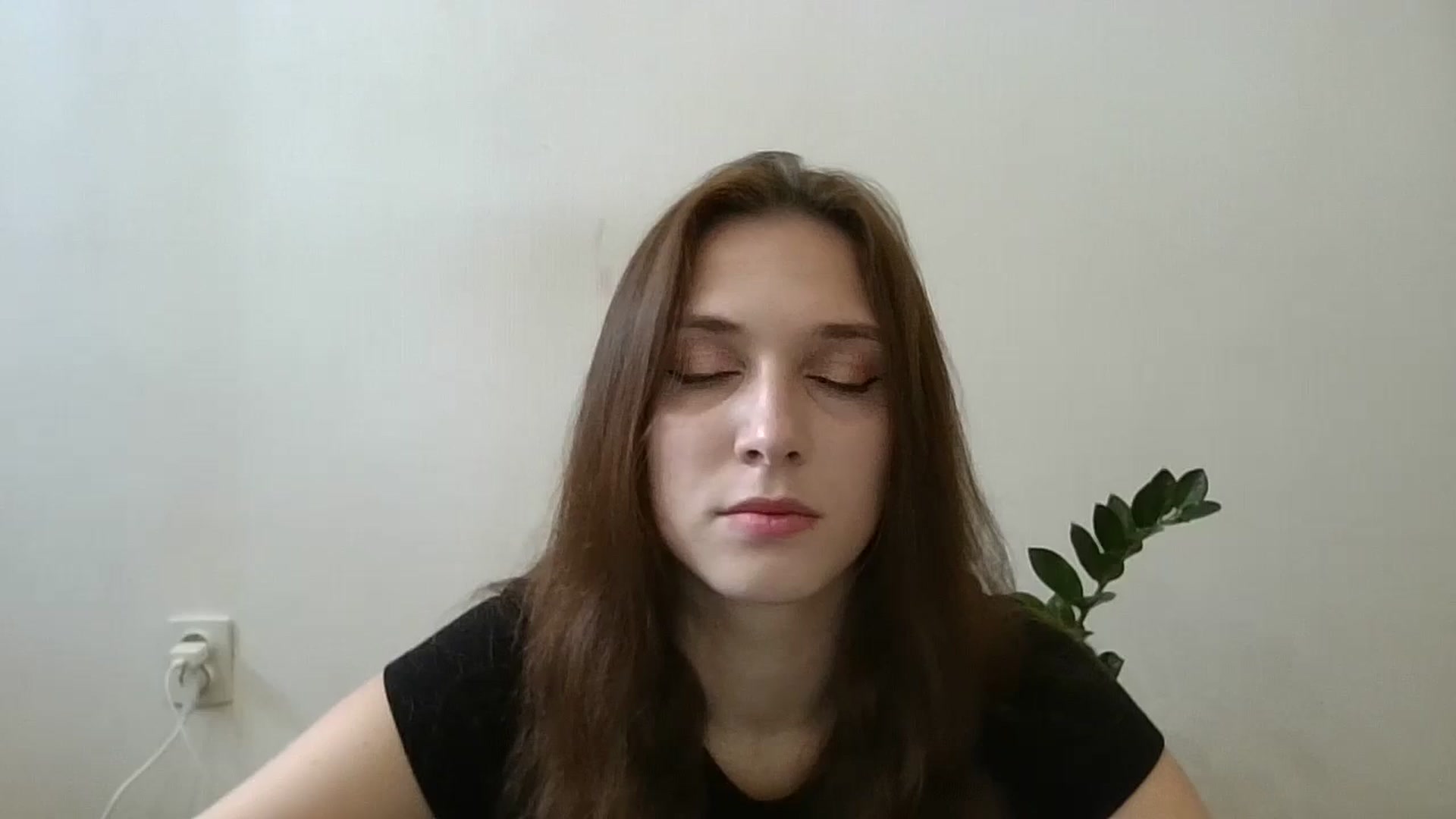 Gallery image thumbnail from HaleyReed's myfreecams stream on, 06/19/2024, 10:09 image 1 of 20