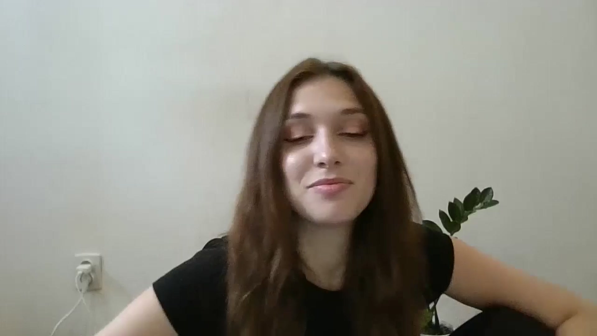 Gallery image thumbnail from HaleyReed's myfreecams stream on, 06/19/2024, 11:50 image 10 of 20