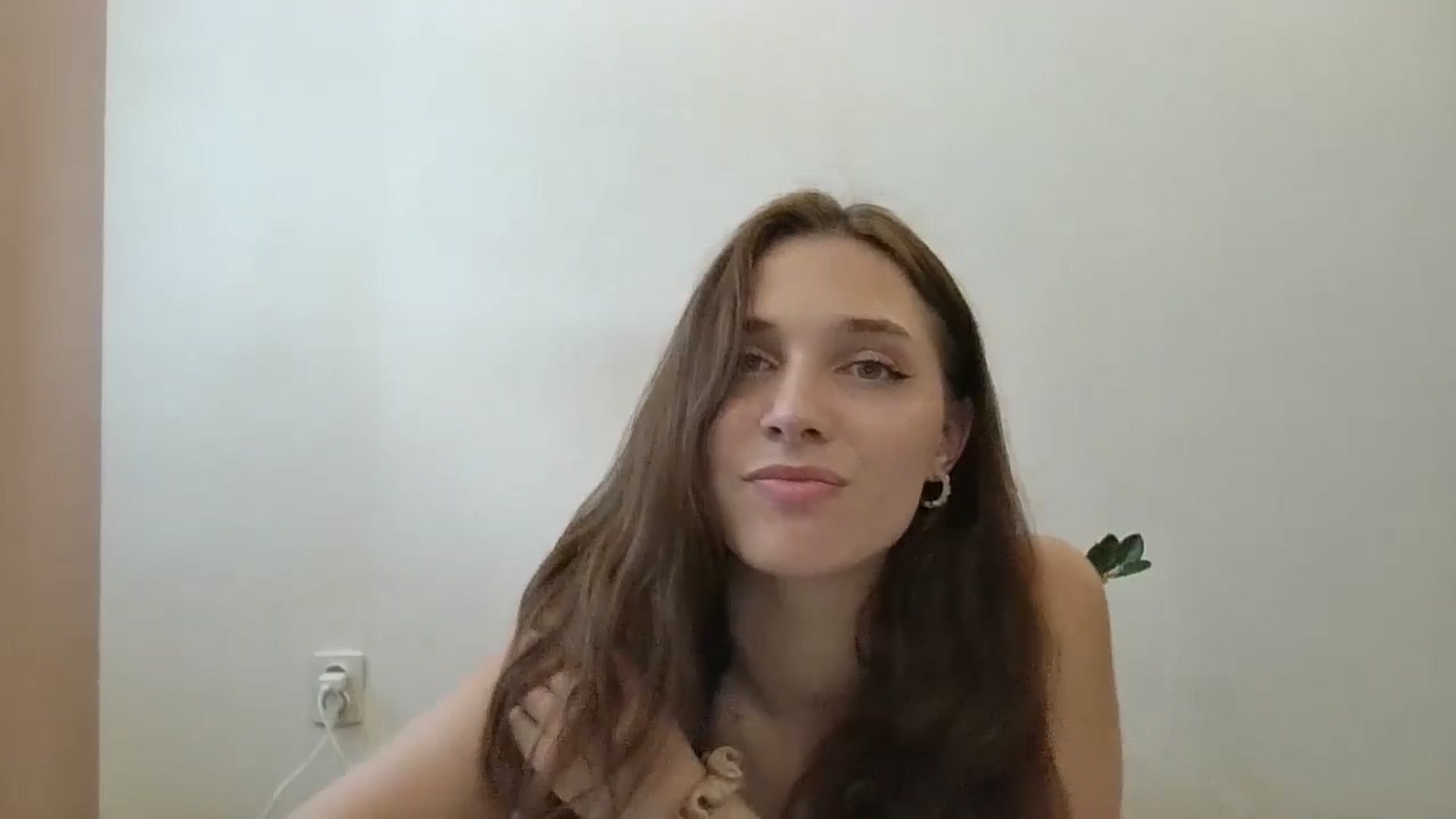Gallery image thumbnail from HaleyReed's myfreecams stream on, 06/19/2024, 11:50 image 18 of 20