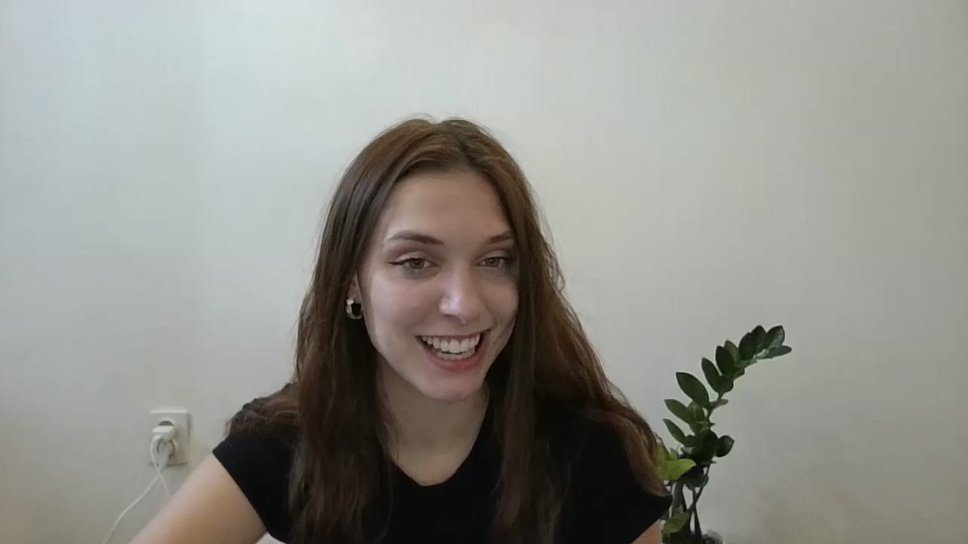 Gallery image thumbnail from HaleyReed's myfreecams stream on, 06/19/2024, 12:10 image 16 of 20