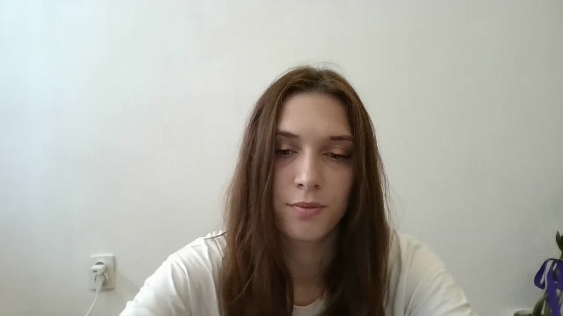 Gallery image thumbnail from HaleyReed's myfreecams stream on, 06/20/2024, 08:01 image 7 of 20