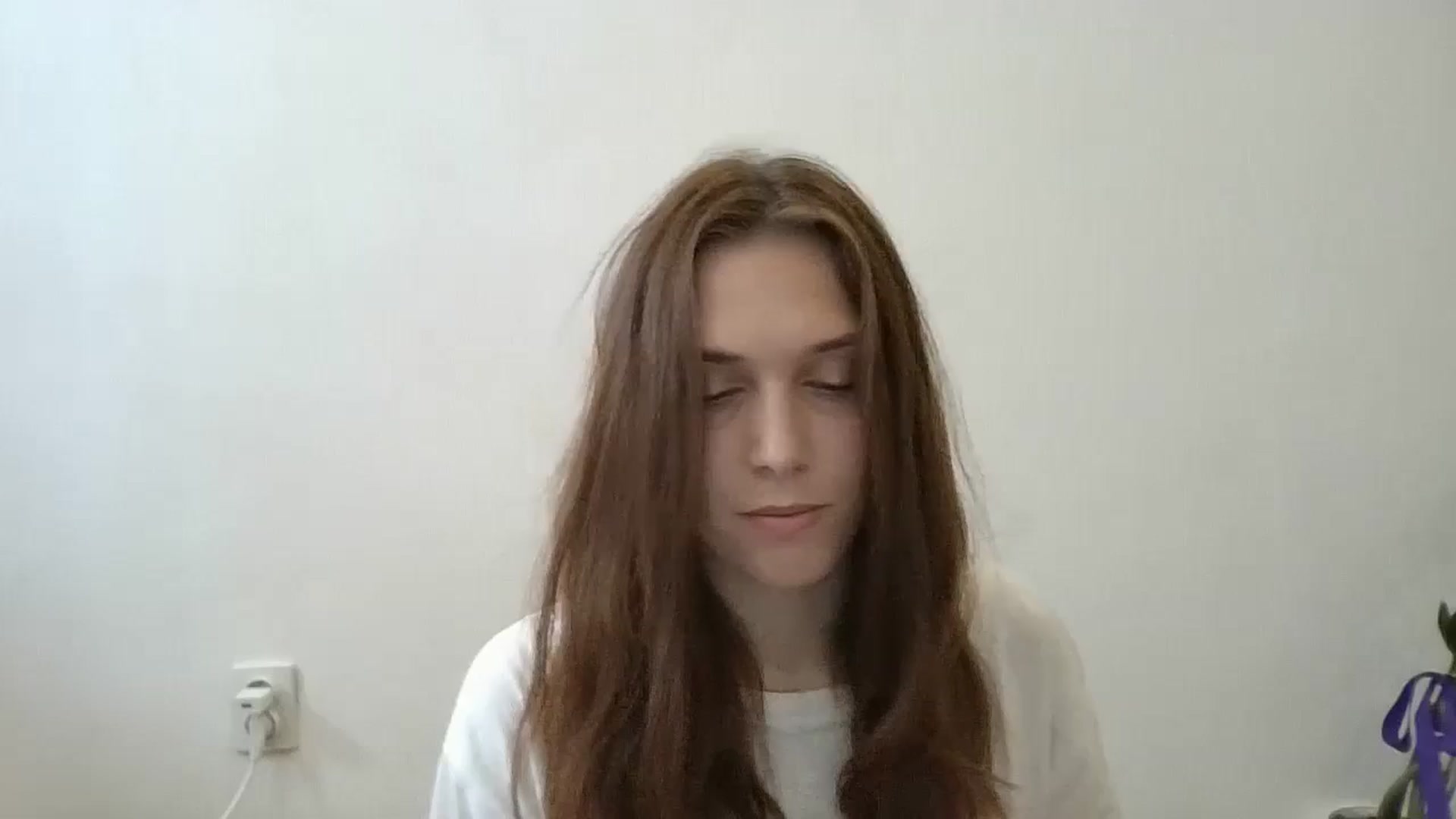 Gallery image thumbnail from HaleyReed's myfreecams stream on, 06/20/2024, 08:01 image 10 of 20