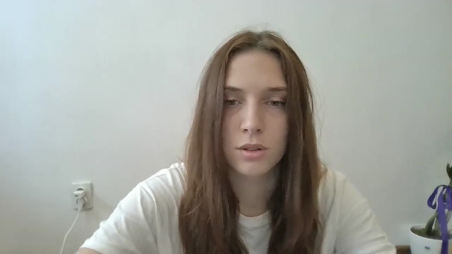 Gallery image thumbnail from HaleyReed's myfreecams stream on, 06/20/2024, 08:01 image 14 of 20