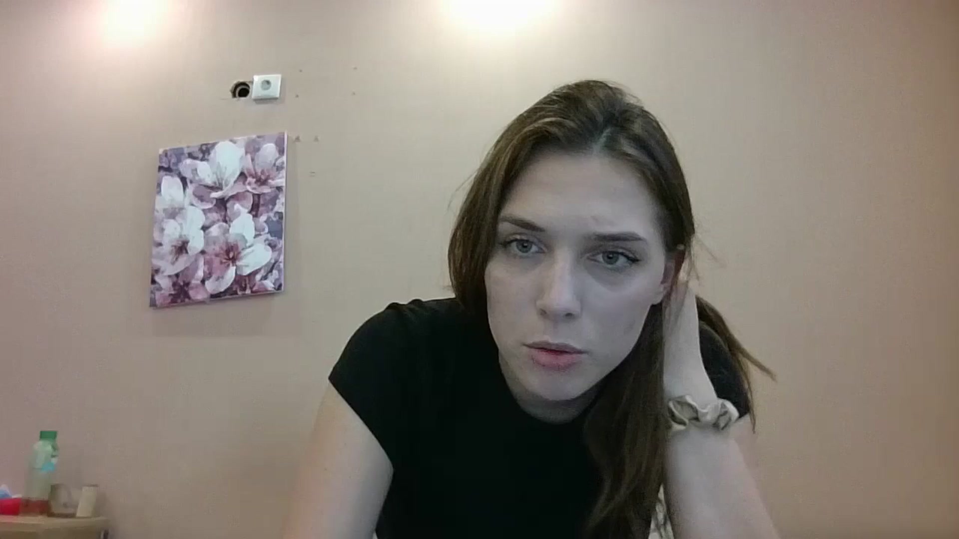 Gallery image thumbnail from HaleyReed's myfreecams stream on, 06/20/2024, 17:02 image 1 of 20