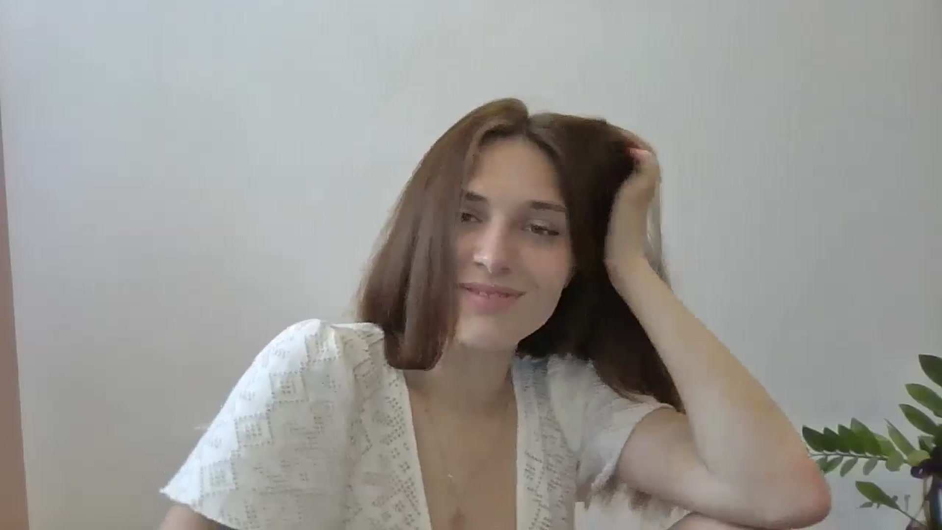 Gallery image thumbnail from HaleyReed's myfreecams stream on, 06/21/2024, 08:52 image 19 of 20
