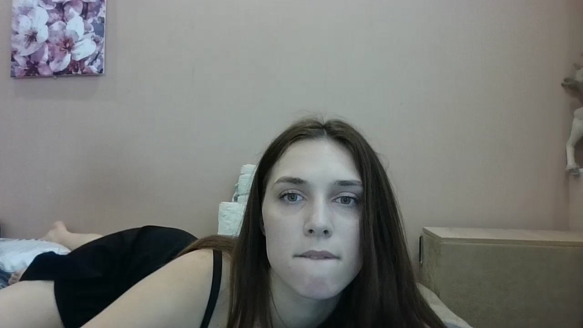 Gallery image thumbnail from HaleyReed's myfreecams stream on, 06/22/2024, 11:50 image 1 of 20