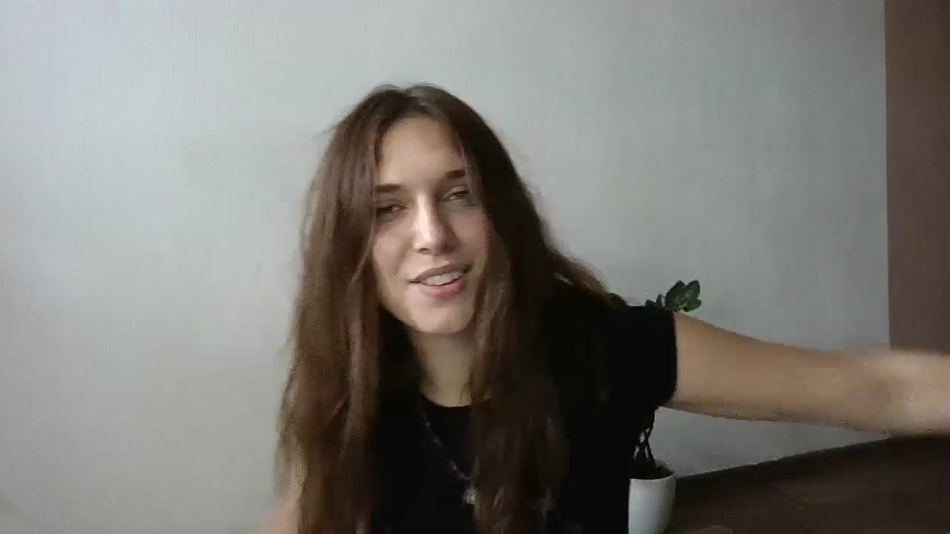 Gallery image thumbnail from HaleyReed's myfreecams stream on, 06/23/2024, 12:37 image 5 of 20