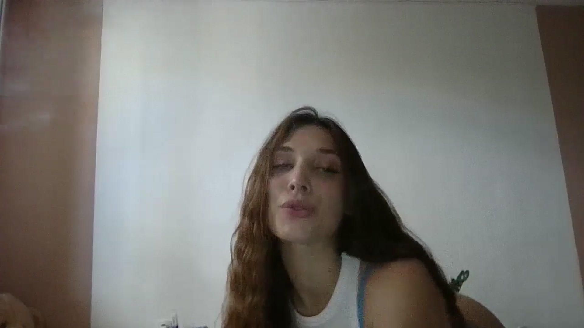 Gallery image thumbnail from HaleyReed's myfreecams stream on, 06/24/2024, 10:32 image 17 of 20