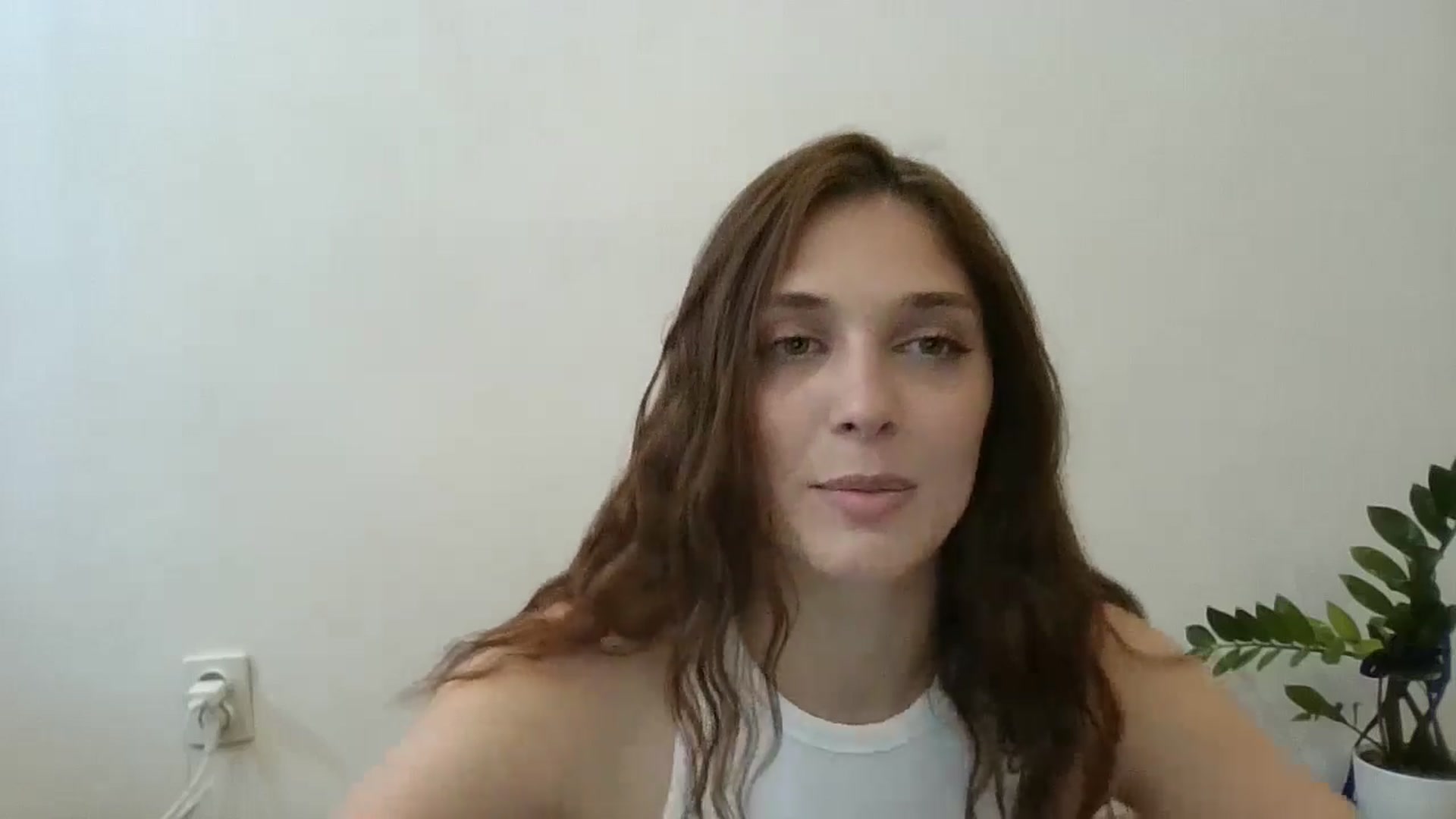 Gallery image thumbnail from HaleyReed's myfreecams stream on, 06/24/2024, 11:23 image 15 of 20
