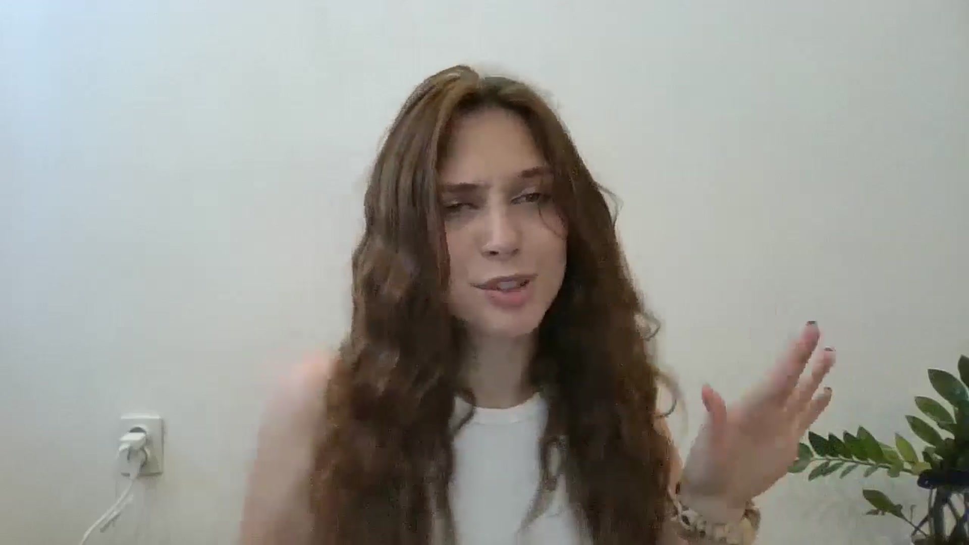 Gallery image thumbnail from HaleyReed's myfreecams stream on, 06/24/2024, 11:54 image 17 of 20