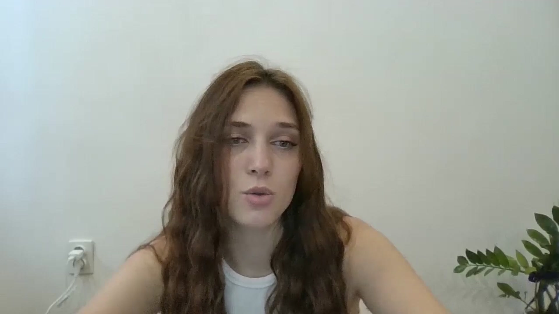 Gallery image thumbnail from HaleyReed's myfreecams stream on, 06/24/2024, 11:54 image 4 of 20