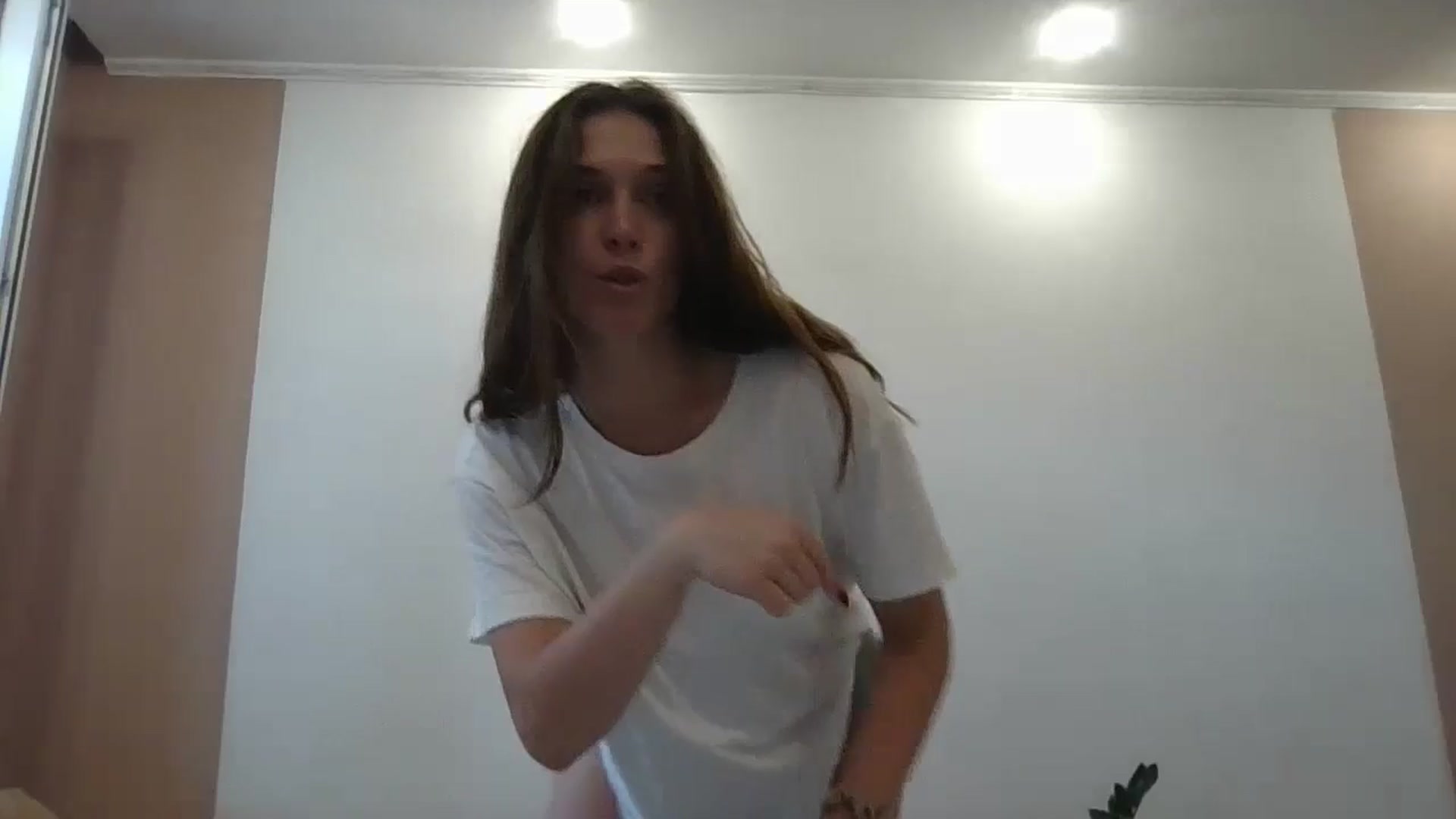 Gallery image thumbnail from HaleyReed's myfreecams stream on, 06/30/2024, 12:36 image 9 of 20