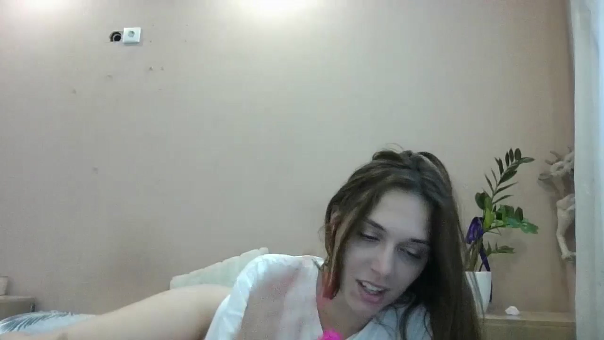 Gallery image thumbnail from HaleyReed's myfreecams stream on, 06/30/2024, 13:19 image 15 of 20