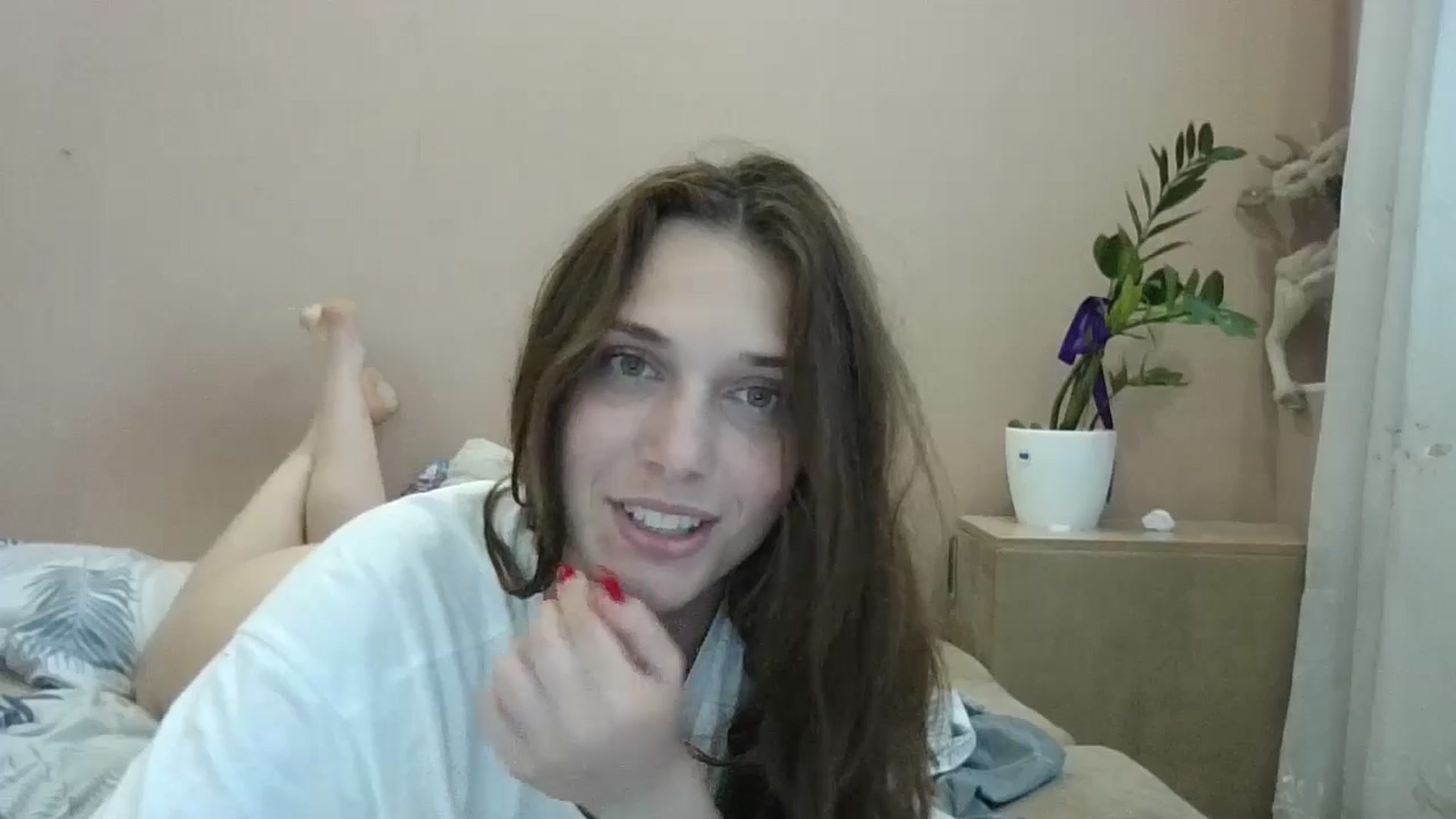Gallery image thumbnail from HaleyReed's myfreecams stream on, 06/30/2024, 14:13 image 5 of 20