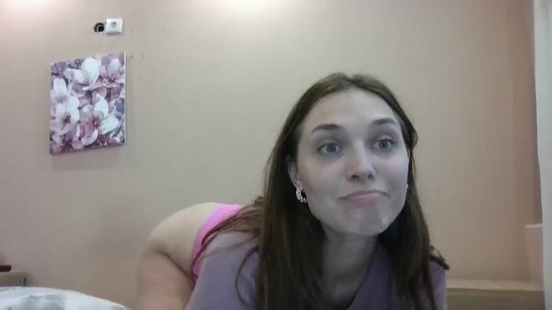 Gallery image thumbnail from HaleyReed's myfreecams stream on, 07/01/2024, 16:20 image 5 of 20