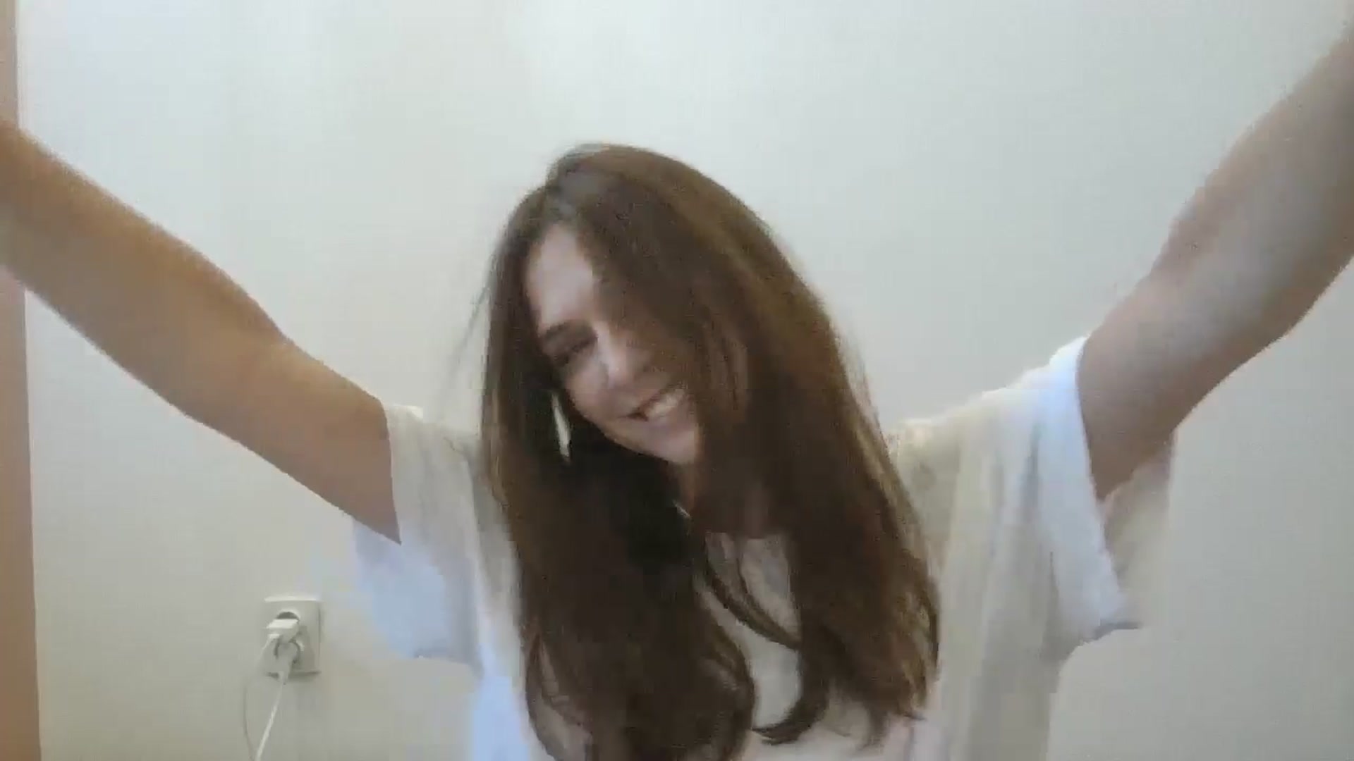 Gallery image thumbnail from HaleyReed's myfreecams stream on, 07/07/2024, 09:52 image 4 of 20