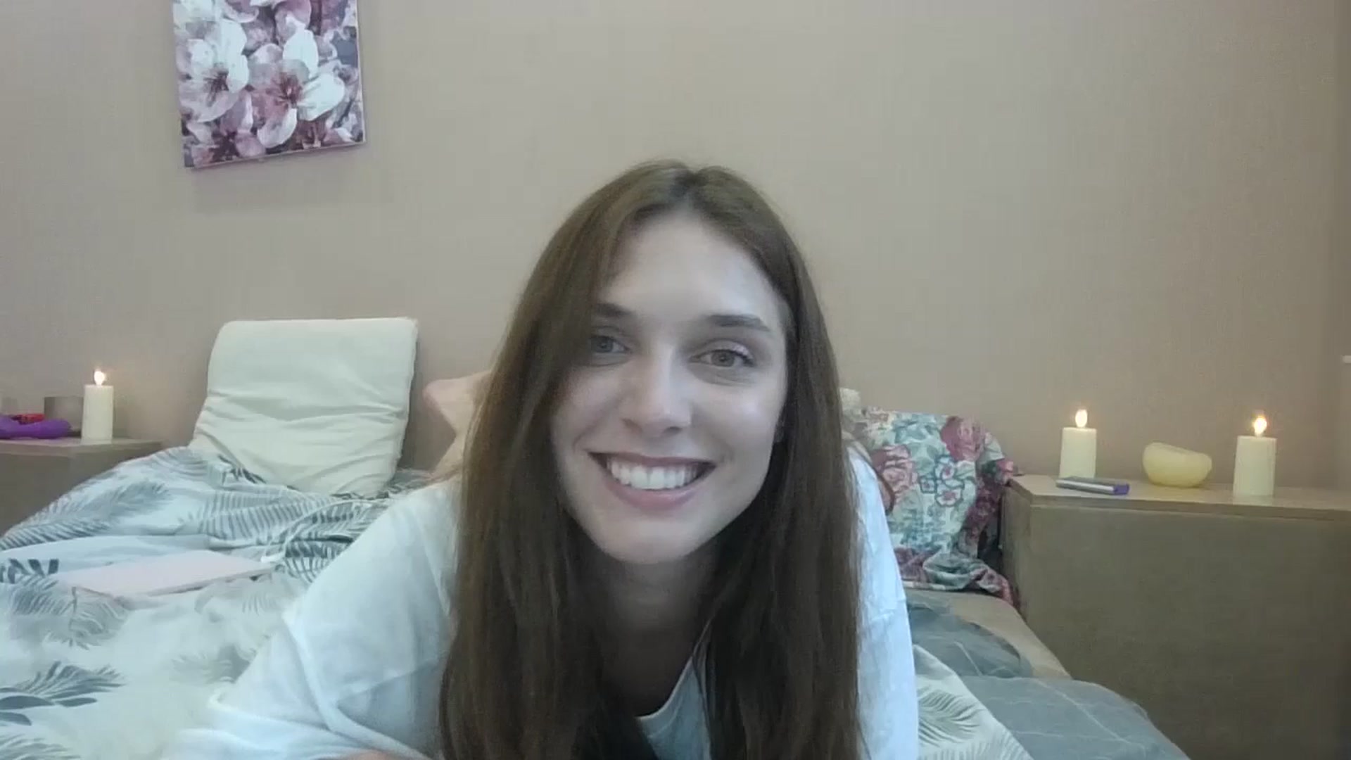 Gallery image thumbnail from HaleyReed's myfreecams stream on, 07/10/2024, 11:25 image 14 of 20