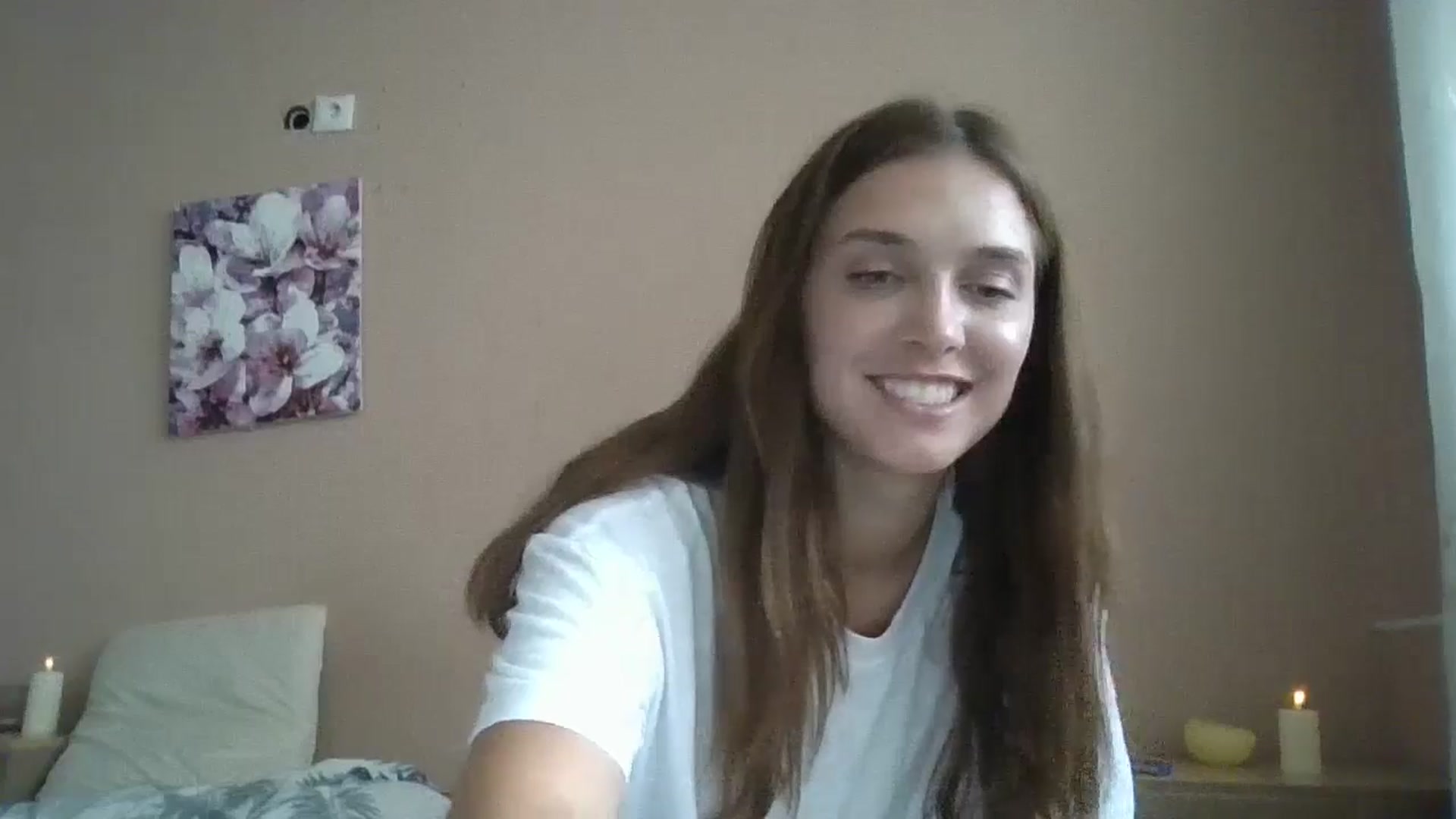 Gallery image thumbnail from HaleyReed's myfreecams stream on, 07/10/2024, 13:04 image 6 of 20