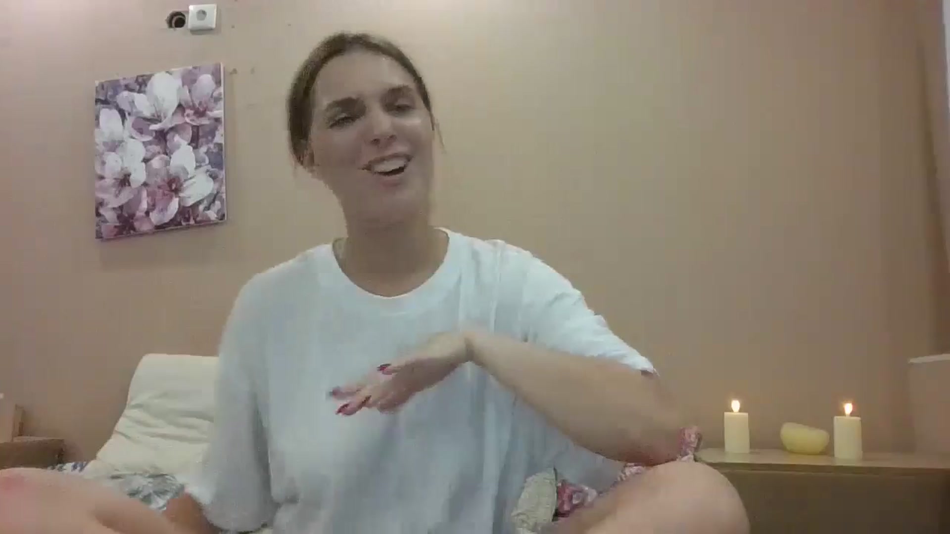 Gallery image thumbnail from HaleyReed's myfreecams stream on, 07/10/2024, 15:31 image 7 of 20
