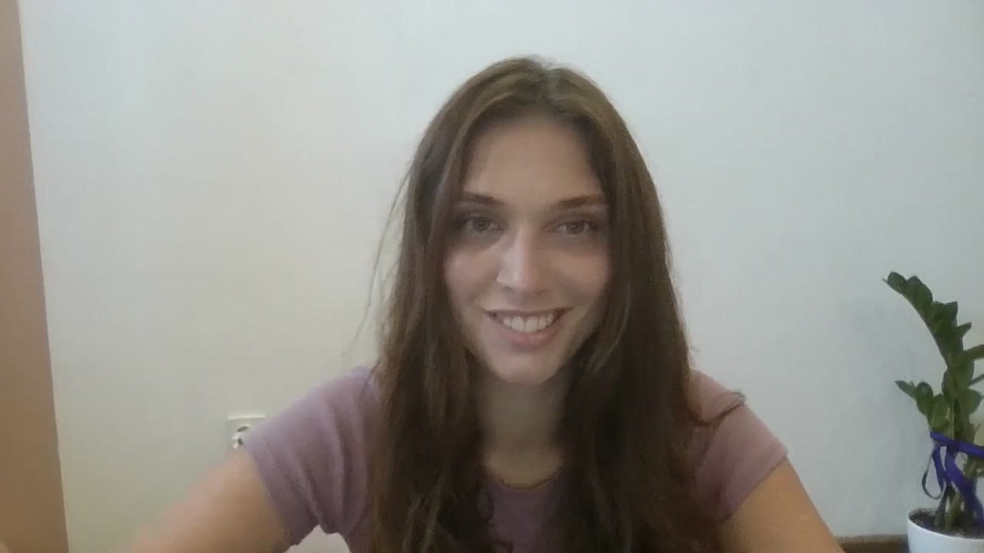 Gallery image thumbnail from HaleyReed's myfreecams stream on, 07/11/2024, 13:35 image 19 of 20
