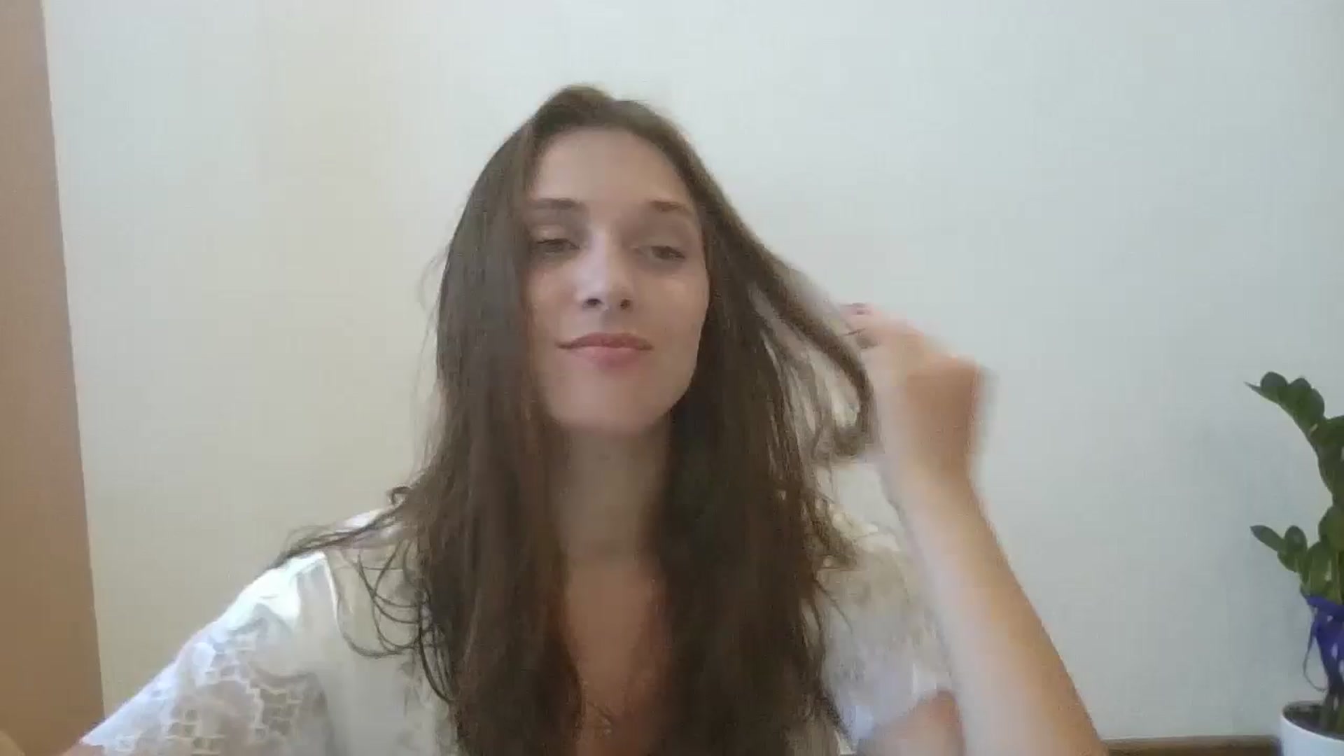 Gallery image thumbnail from HaleyReed's myfreecams stream on, 07/14/2024, 13:00 image 10 of 20