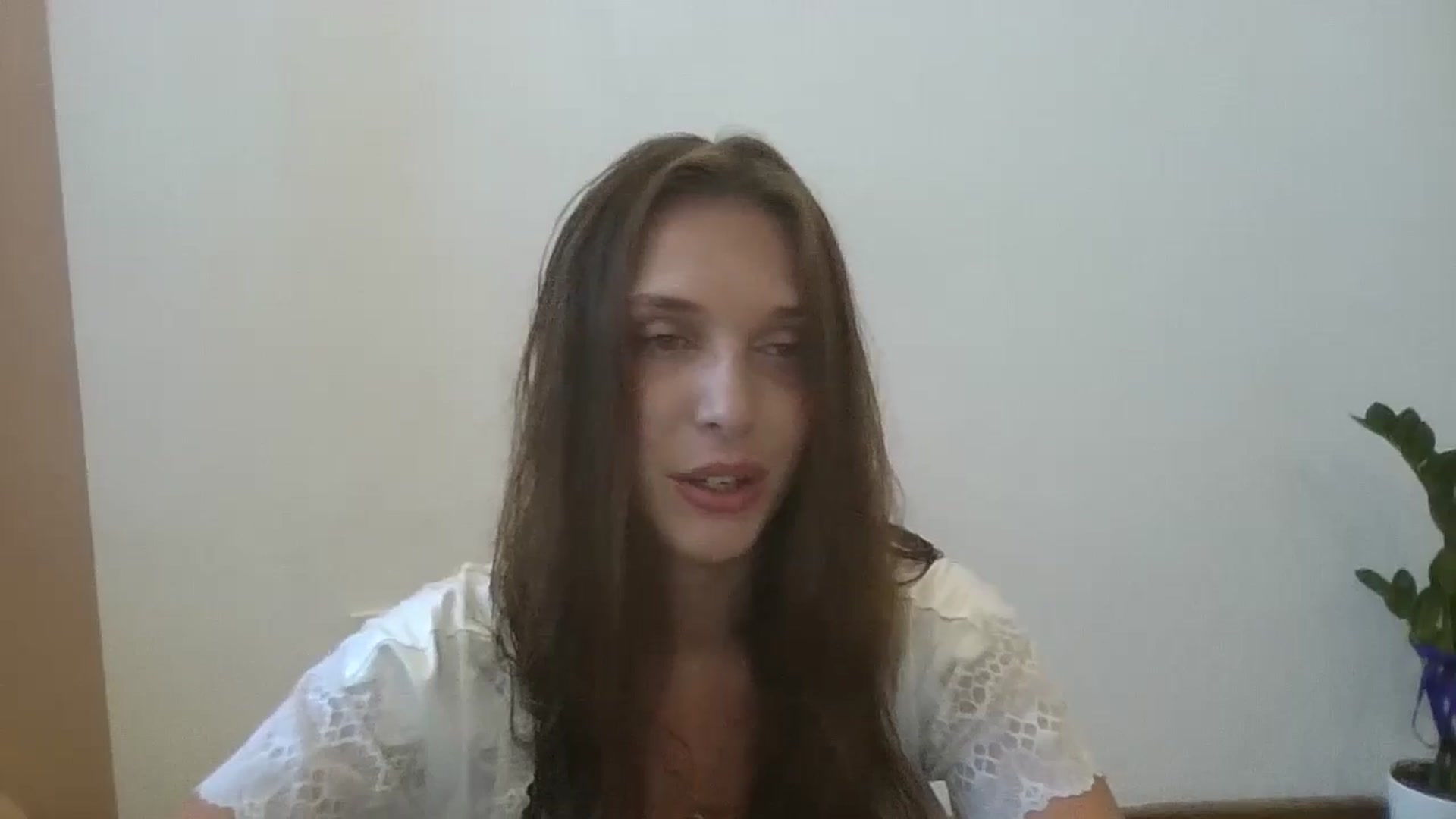 Gallery image thumbnail from HaleyReed's myfreecams stream on, 07/14/2024, 13:00 image 12 of 20