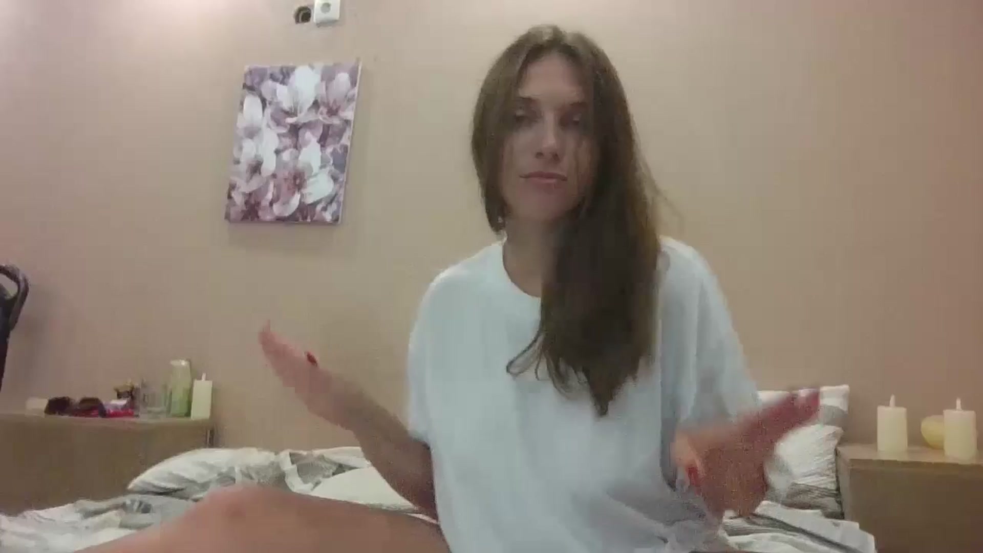 Gallery image thumbnail from HaleyReed's myfreecams stream on, 07/14/2024, 21:00 image 20 of 20