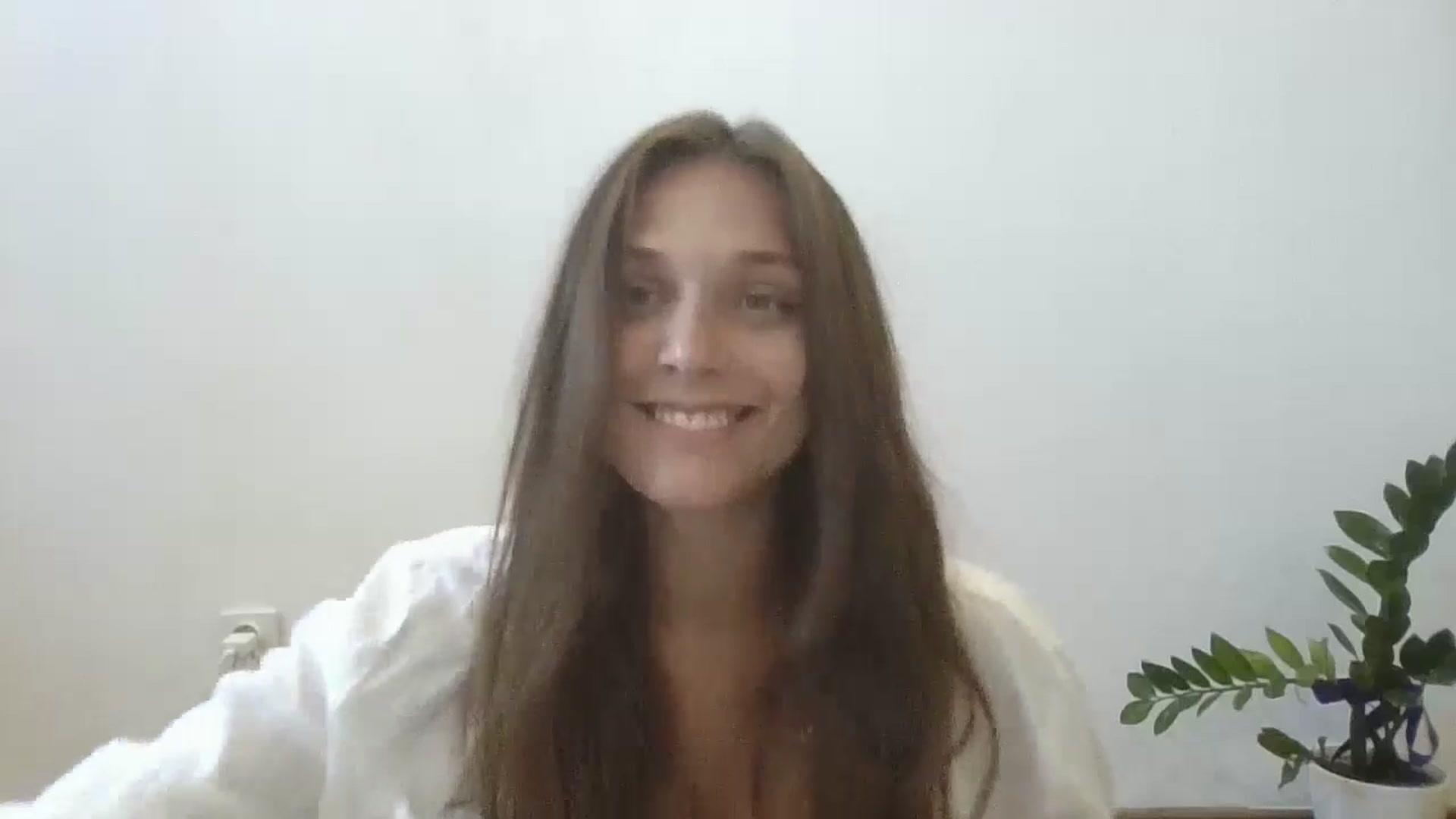 Gallery image thumbnail from HaleyReed's myfreecams stream on, 07/19/2024, 11:21 image 5 of 20