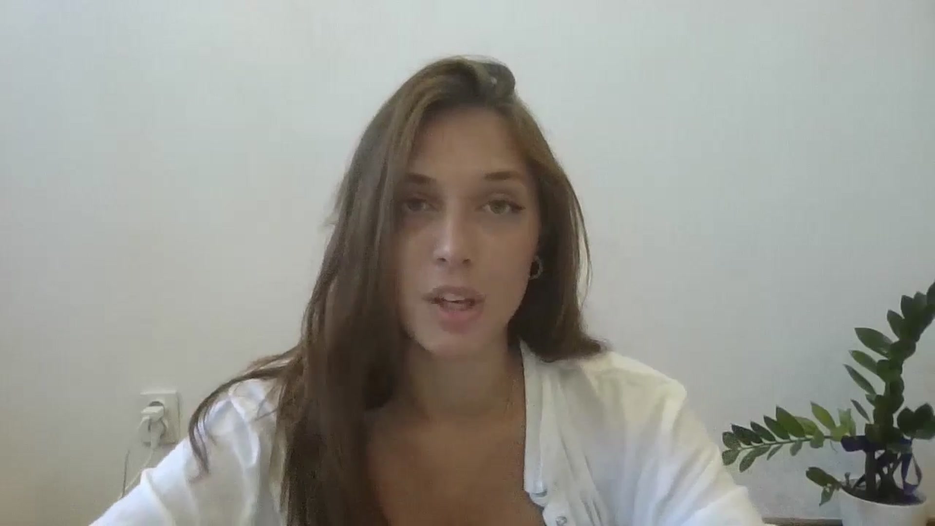 Gallery image thumbnail from HaleyReed's myfreecams stream on, 07/19/2024, 11:21 image 18 of 20