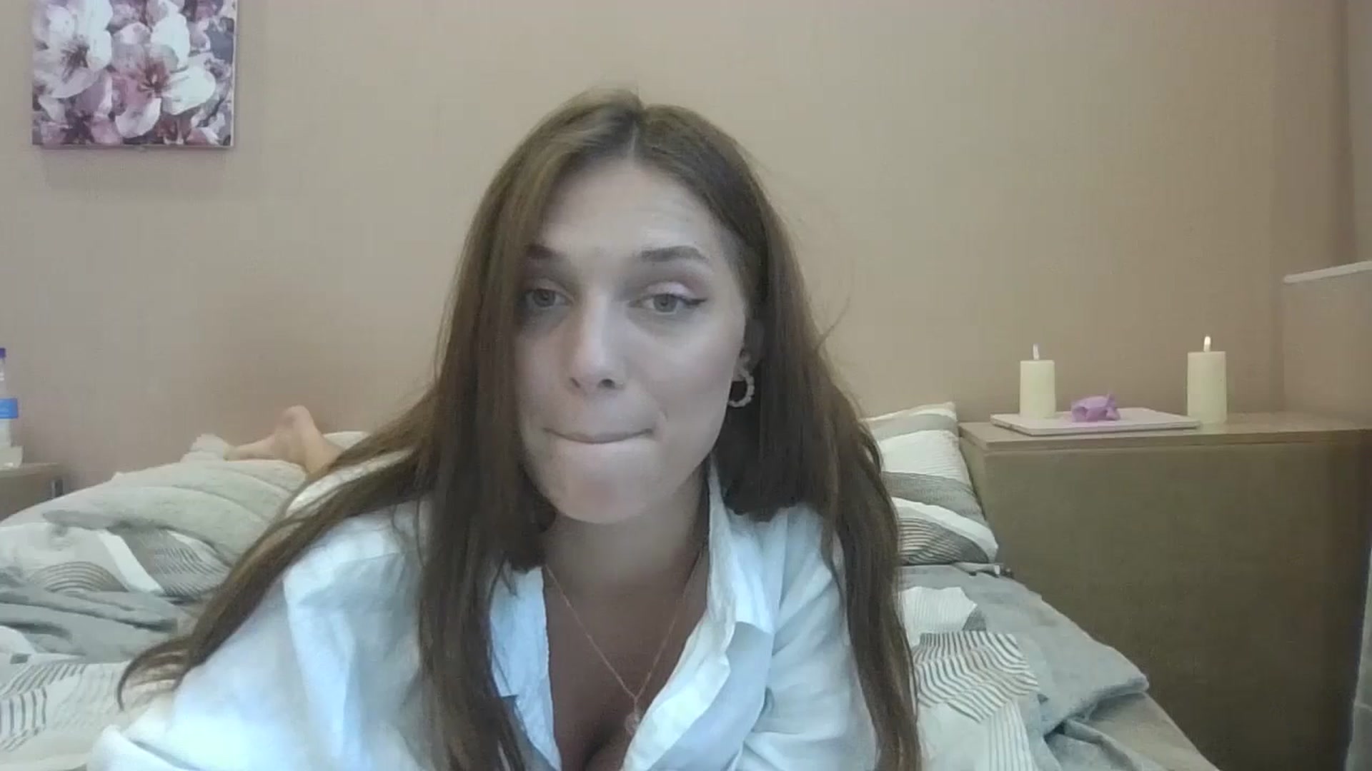 Gallery image thumbnail from HaleyReed's myfreecams stream on, 07/19/2024, 13:02 image 13 of 20