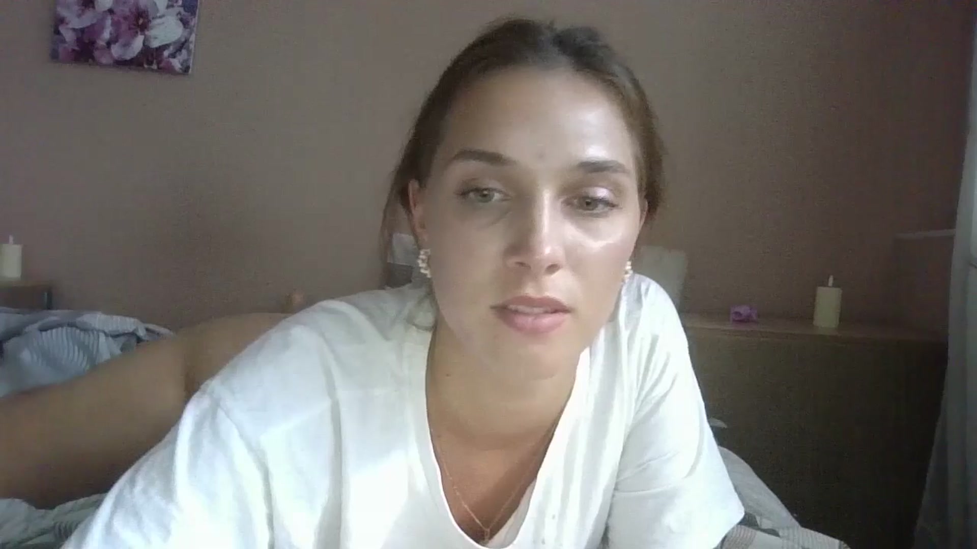 Gallery image thumbnail from HaleyReed's myfreecams stream on, 07/20/2024, 13:14 image 6 of 20