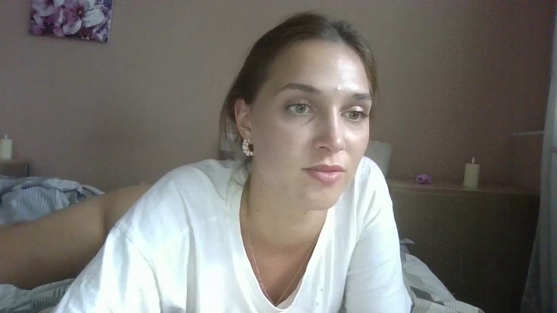 Gallery image thumbnail from HaleyReed's myfreecams stream on, 07/20/2024, 13:14 image 7 of 20