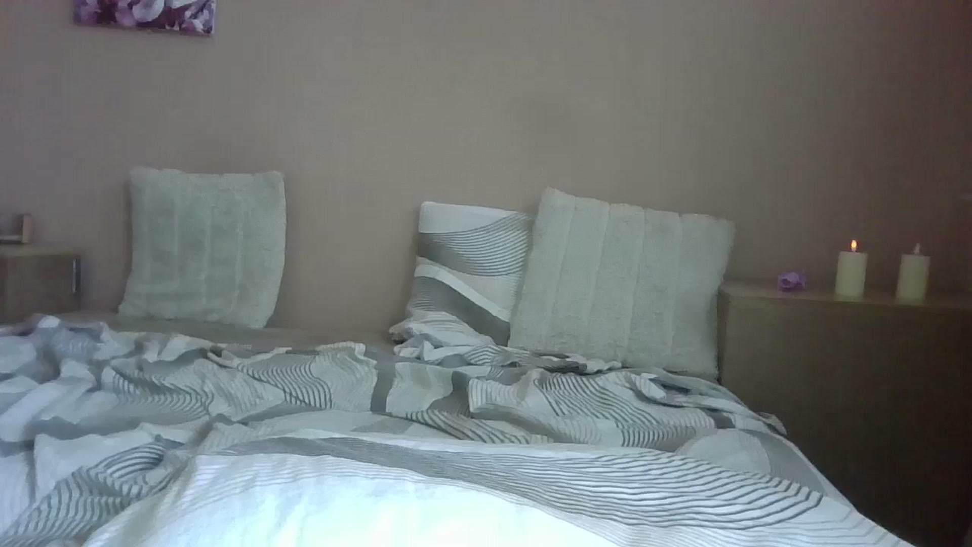 Gallery image thumbnail from HaleyReed's myfreecams stream on, 07/20/2024, 15:14 image 1 of 20