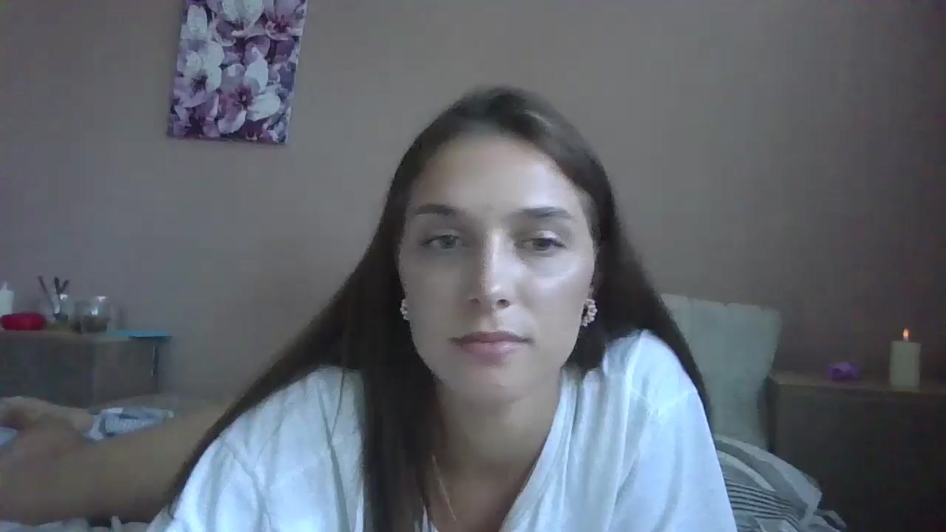 Gallery image thumbnail from HaleyReed's myfreecams stream on, 07/20/2024, 15:14 image 14 of 20