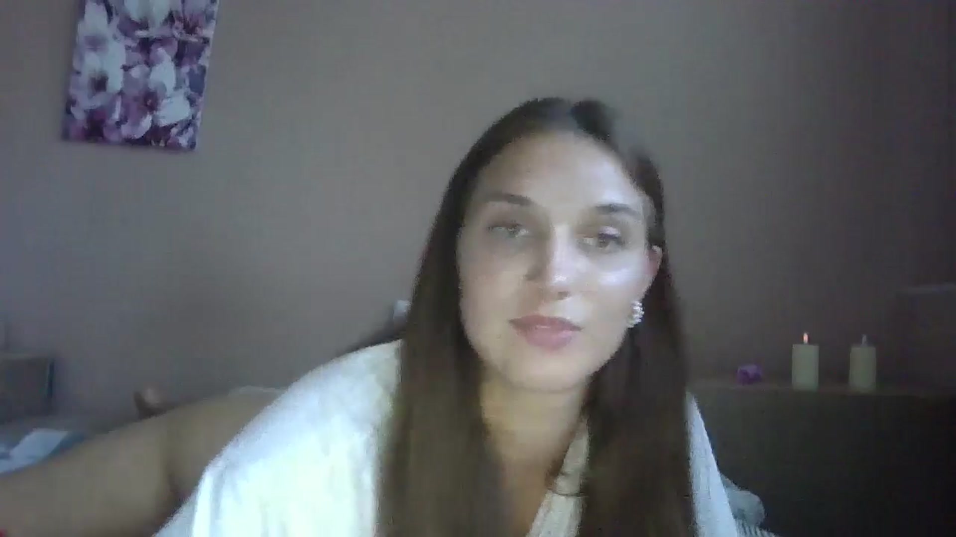 Gallery image thumbnail from HaleyReed's myfreecams stream on, 07/20/2024, 15:33 image 12 of 20