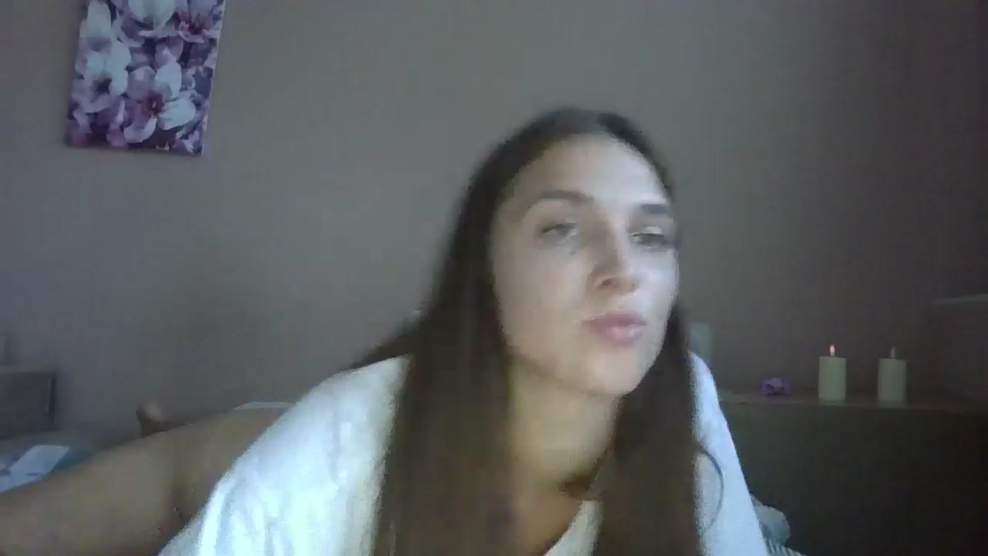 Gallery image thumbnail from HaleyReed's myfreecams stream on, 07/20/2024, 15:33 image 14 of 20