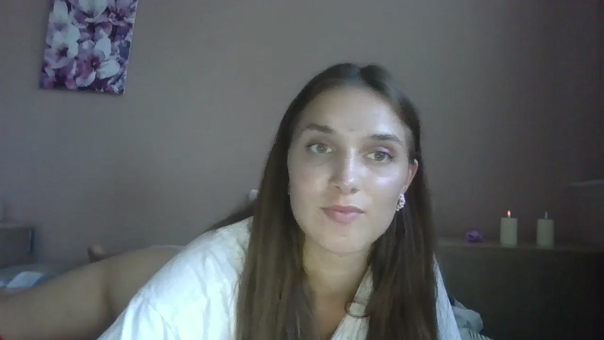 Gallery image thumbnail from HaleyReed's myfreecams stream on, 07/20/2024, 15:33 image 10 of 20